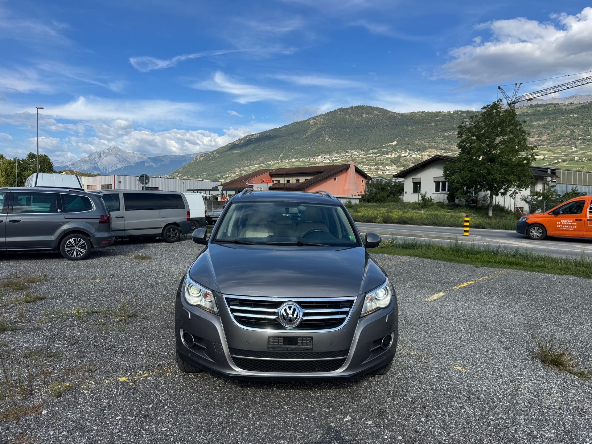 VW Tiguan 2.0 TSI Sport&Style Tiptronic-image-2