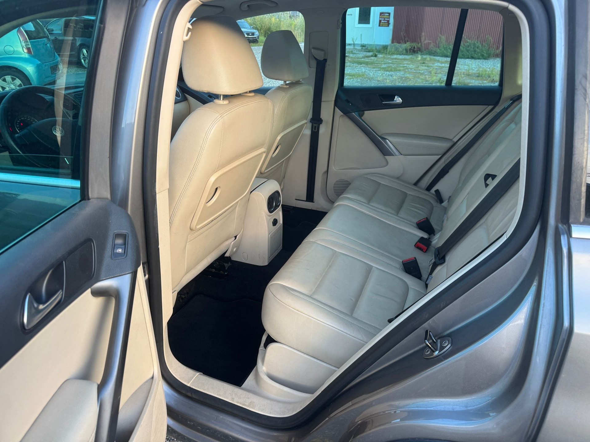 VW Tiguan 2.0 TSI Sport&Style Tiptronic-image-9