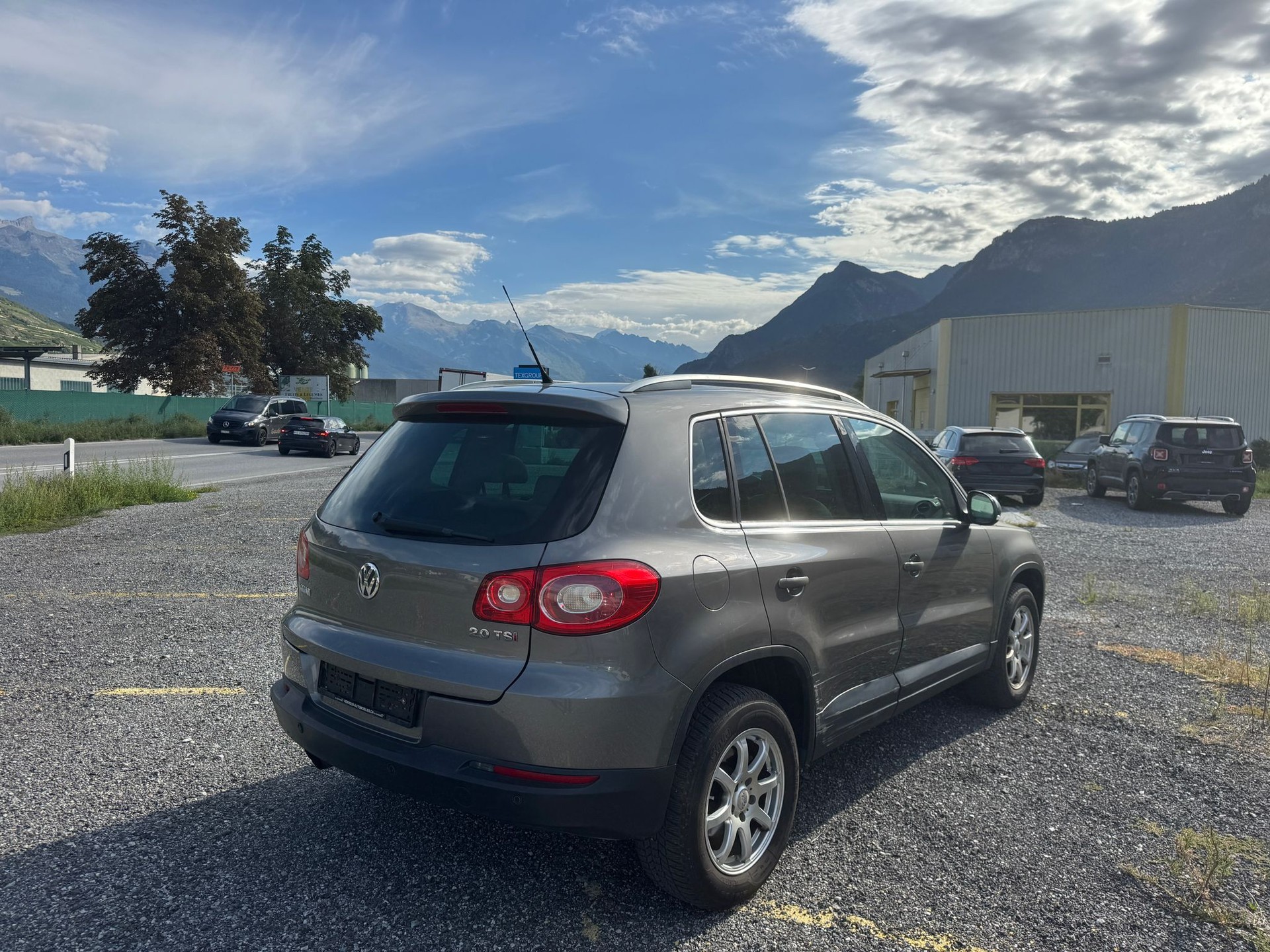VW Tiguan 2.0 TSI Sport&Style Tiptronic-image-3