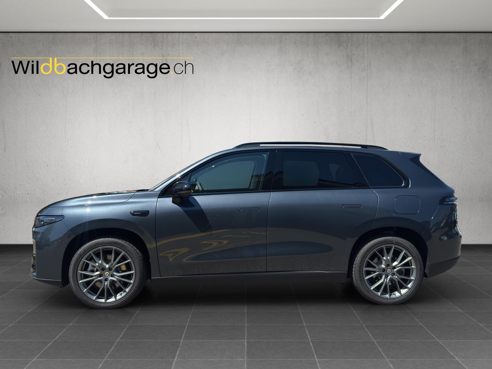 LEAPMOTOR C10 EV AWD-image-1