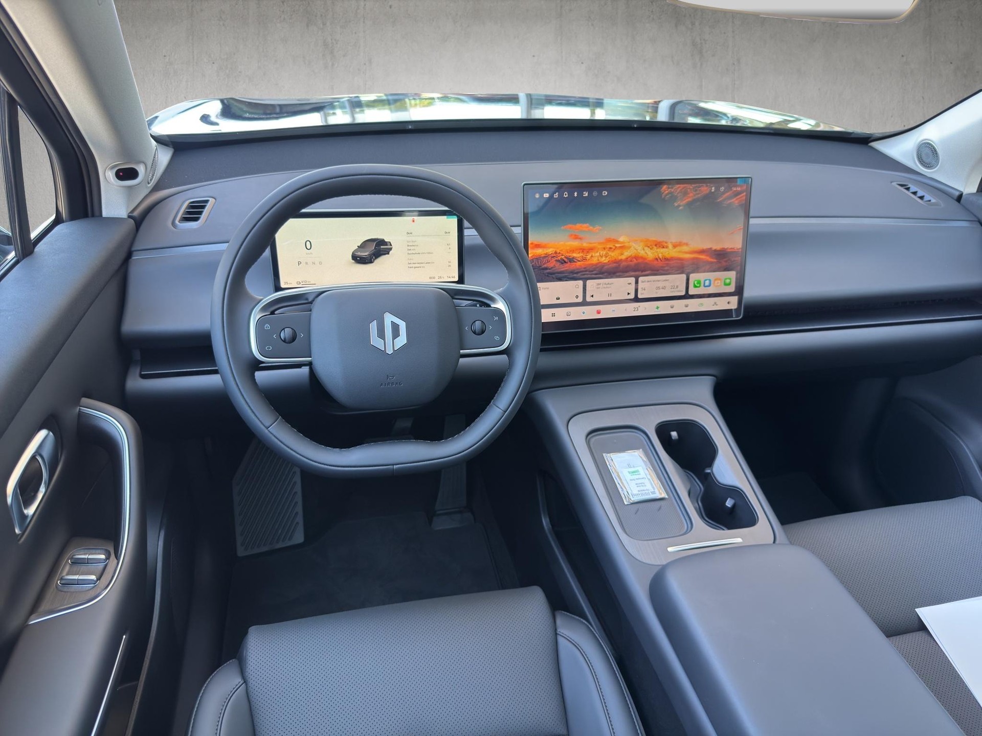 LEAPMOTOR C10 EV AWD-image-14
