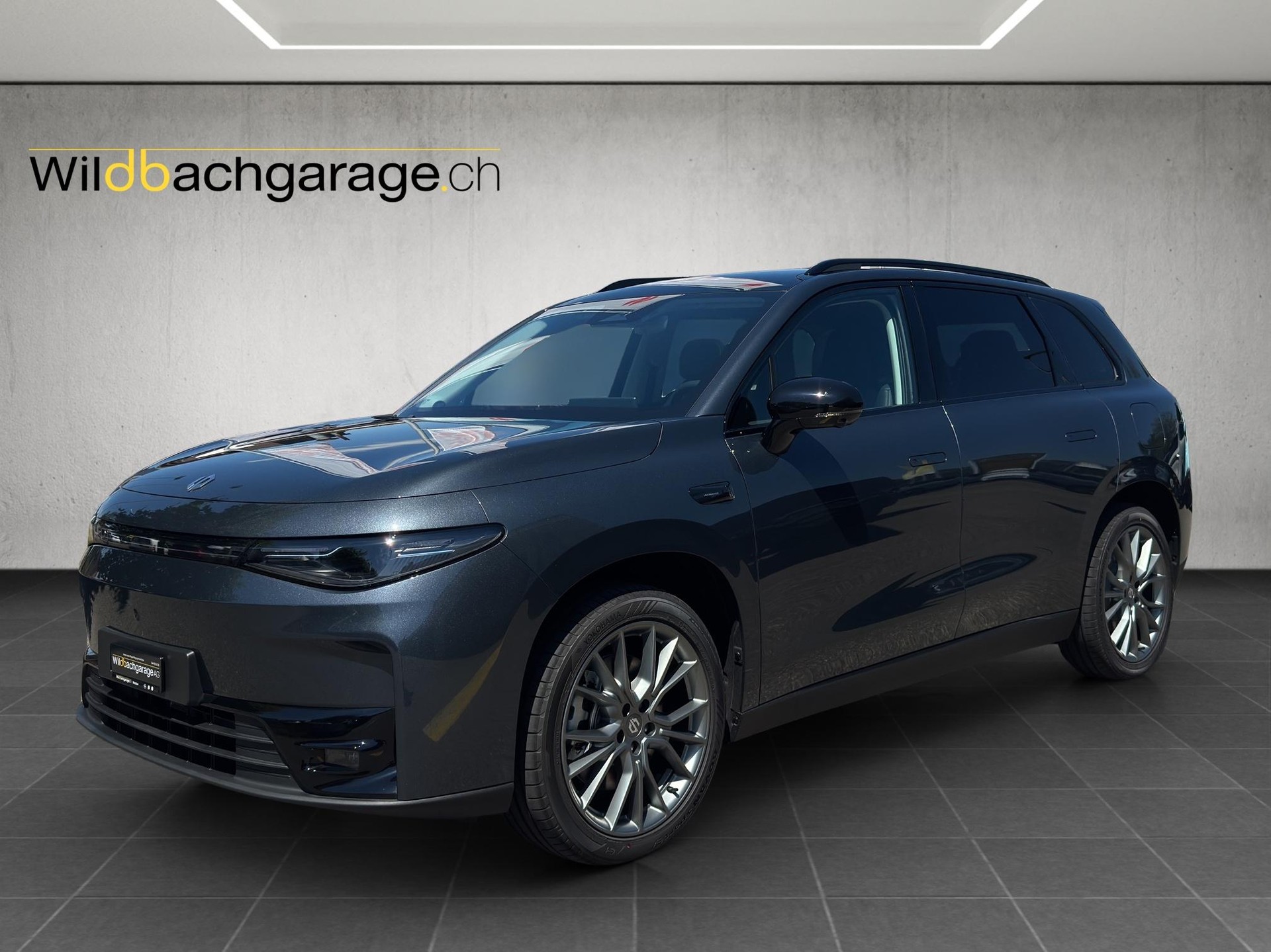 LEAPMOTOR C10 EV AWD-image-0