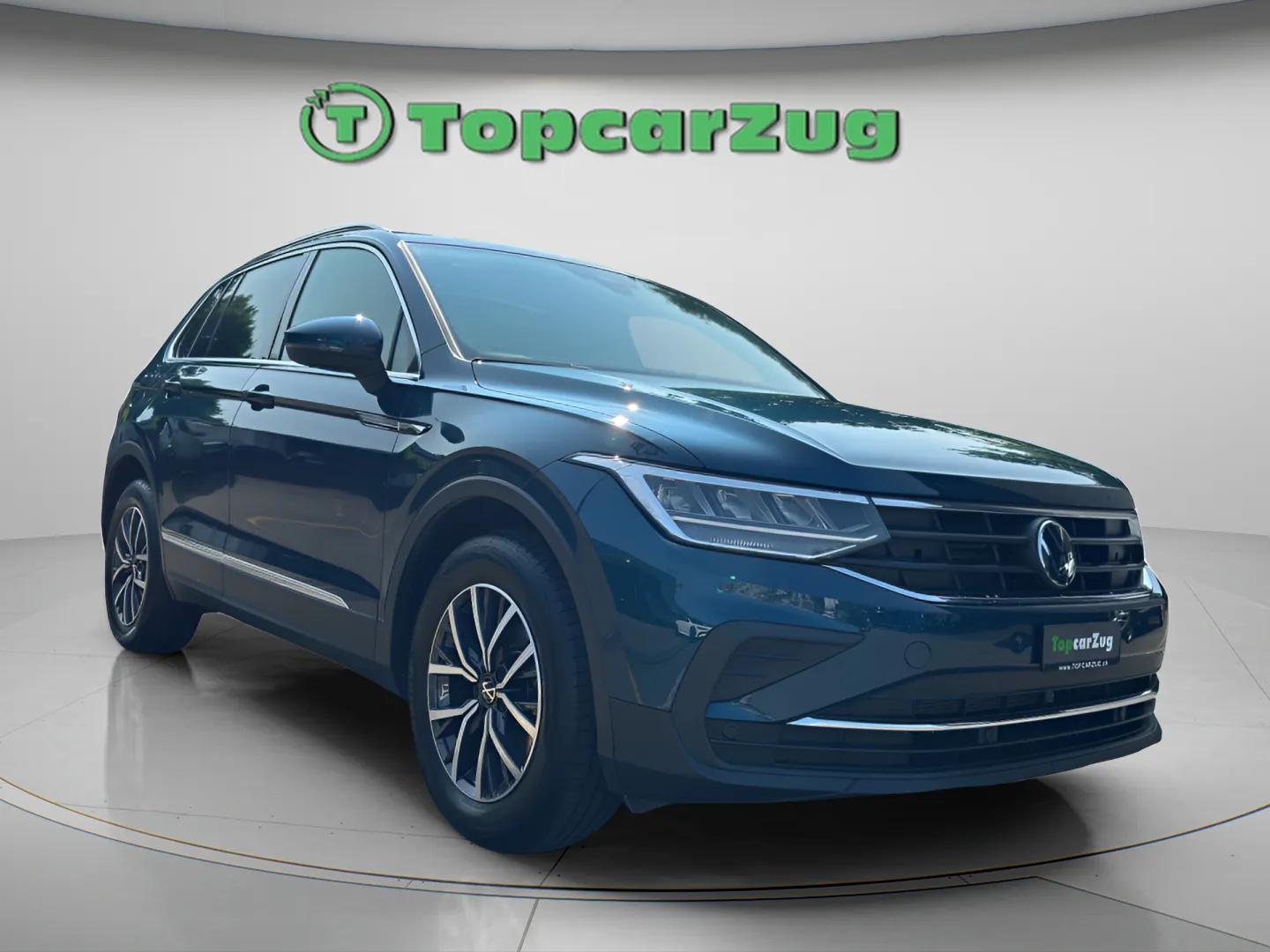 VW Tiguan 2.0 TDI SCR Life 4Motion DSG-image-3