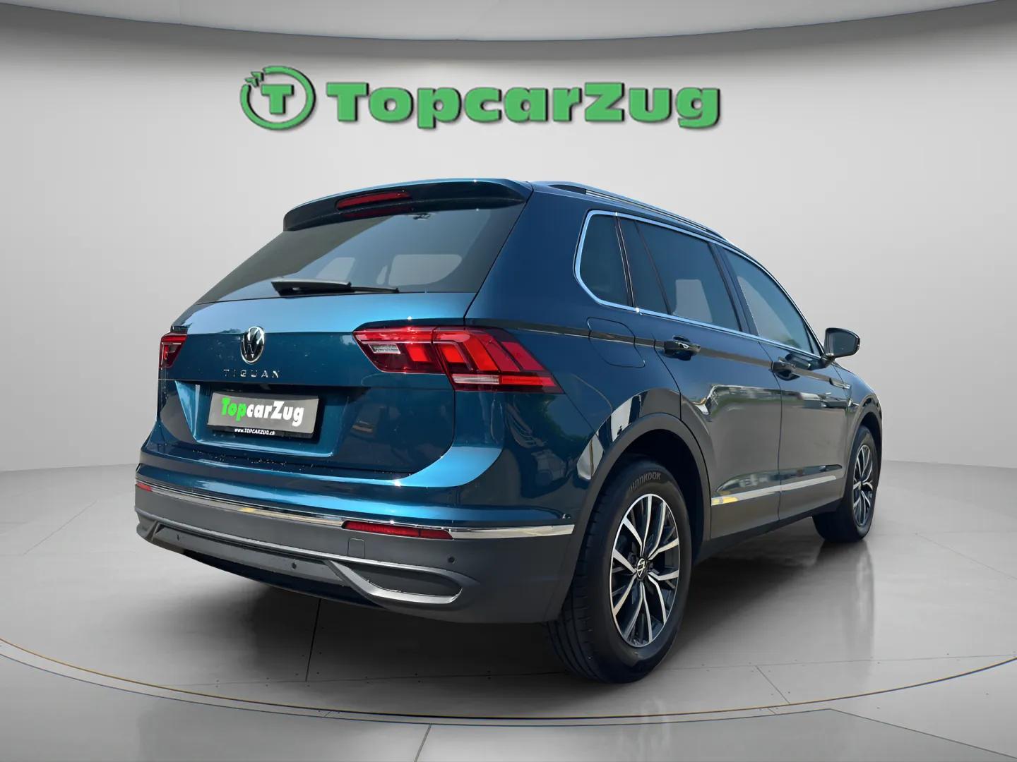 VW Tiguan 2.0 TDI SCR Life 4Motion DSG-image-5