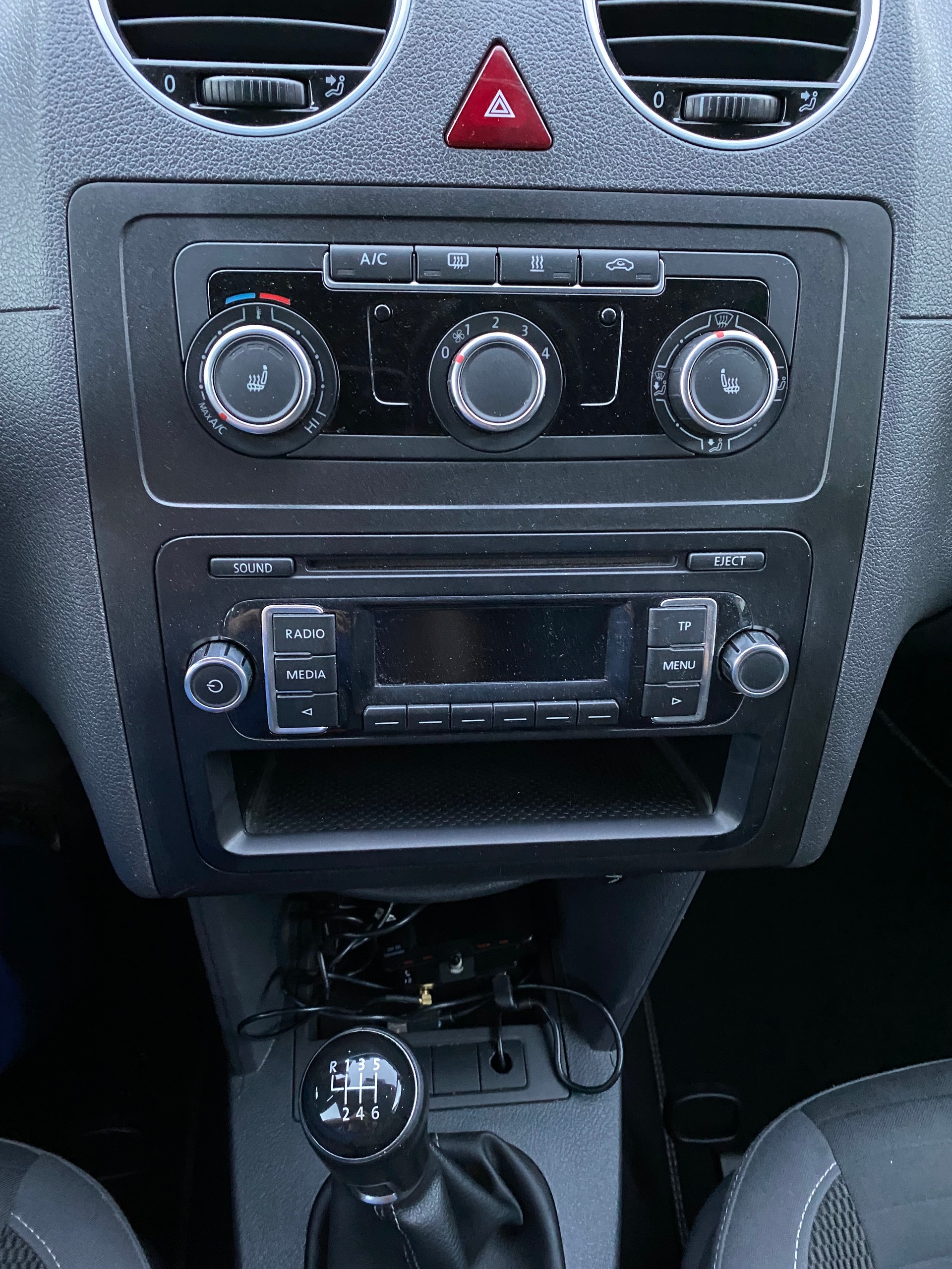 VW Caddy 2.0 TDI 4Motion CUP-image-3