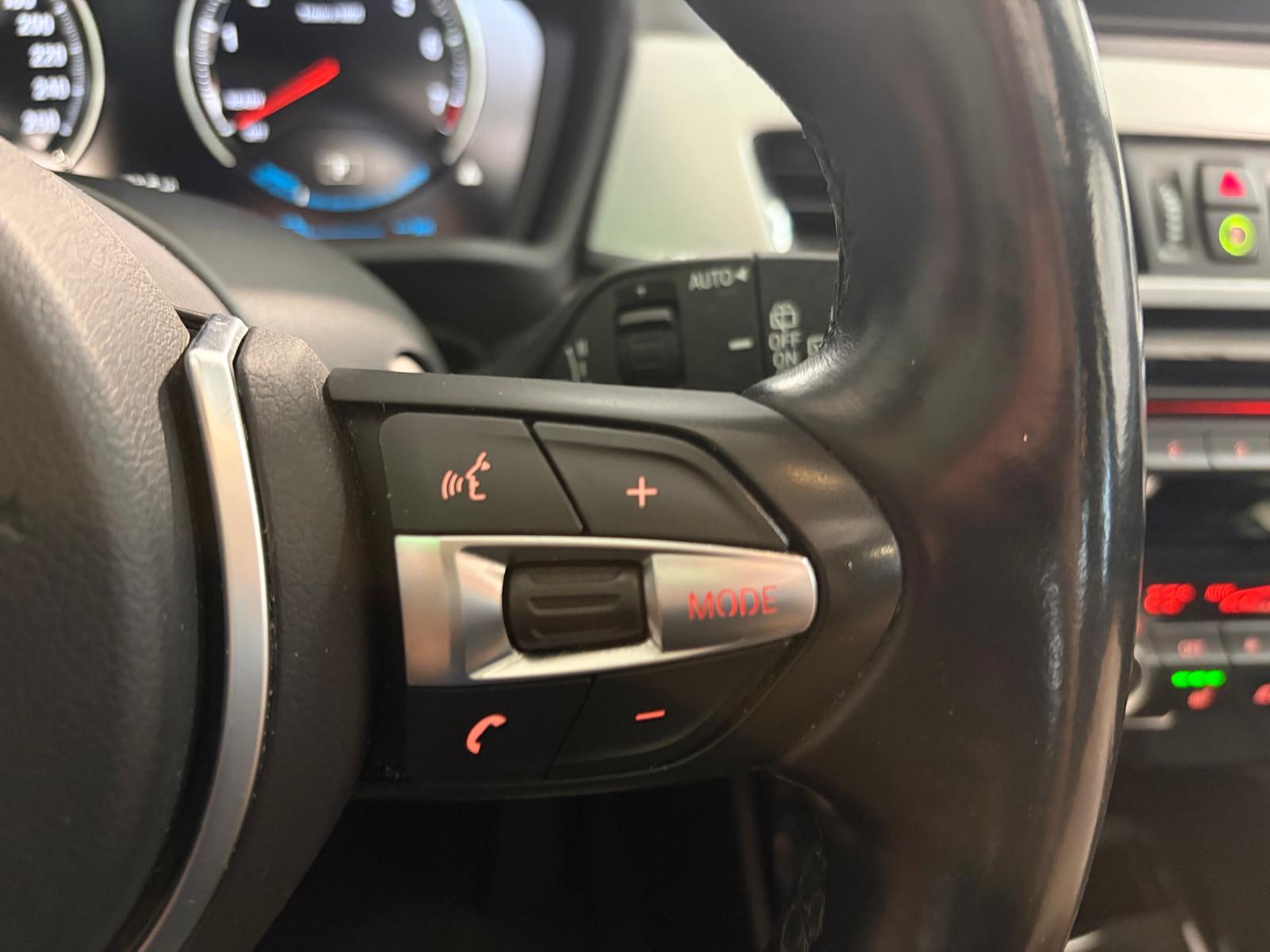 BMW X1 xDrive 25e M Sport Steptronic - Attelage - Toit ouvrant-image-23