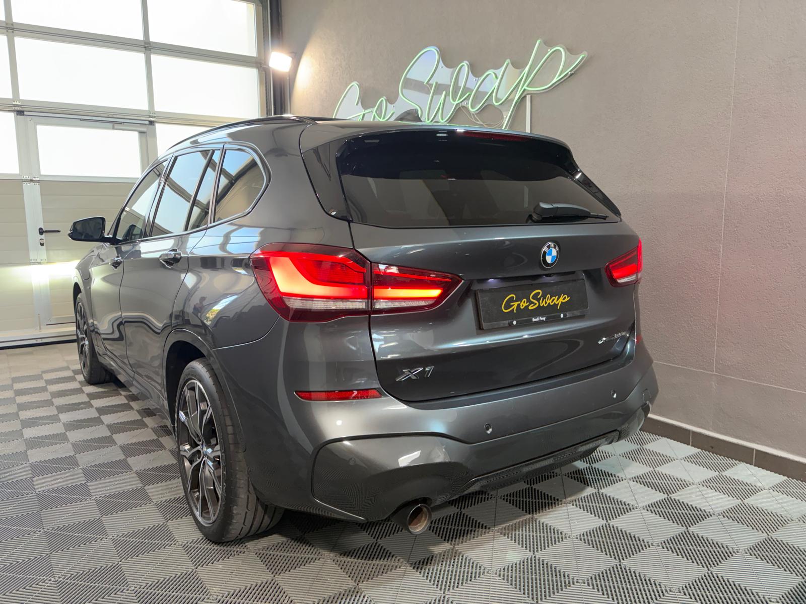 BMW X1 xDrive 25e M Sport Steptronic - Attelage - Toit ouvrant-image-10