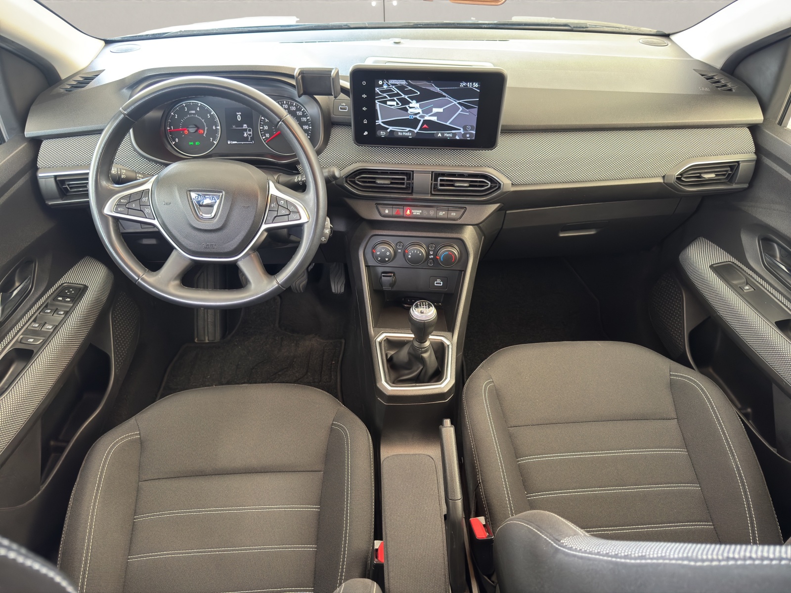 DACIA Sandero 1.0 TCe Comfort 91PS-image-8