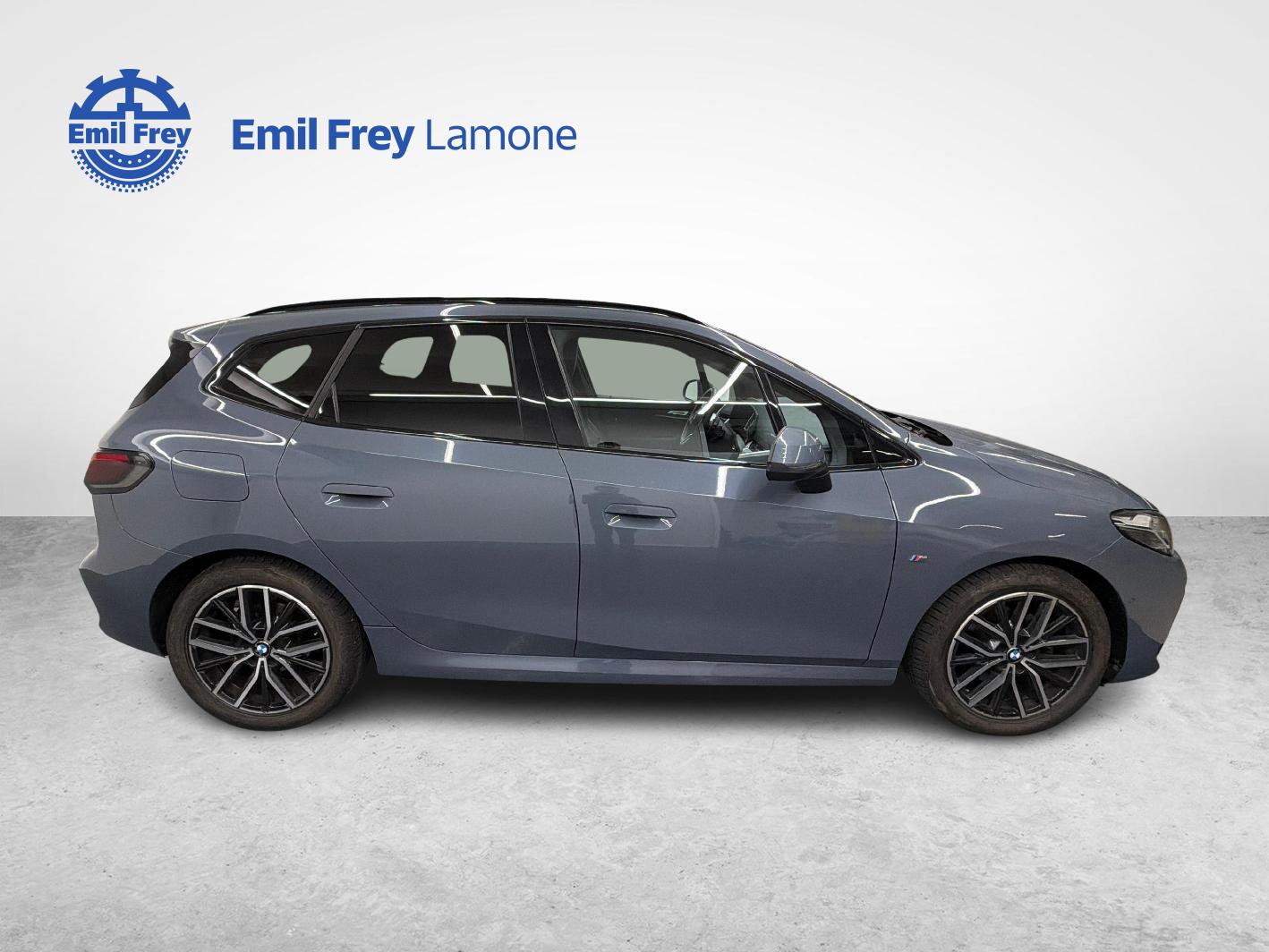 BMW 218i Active Tourer-image-6