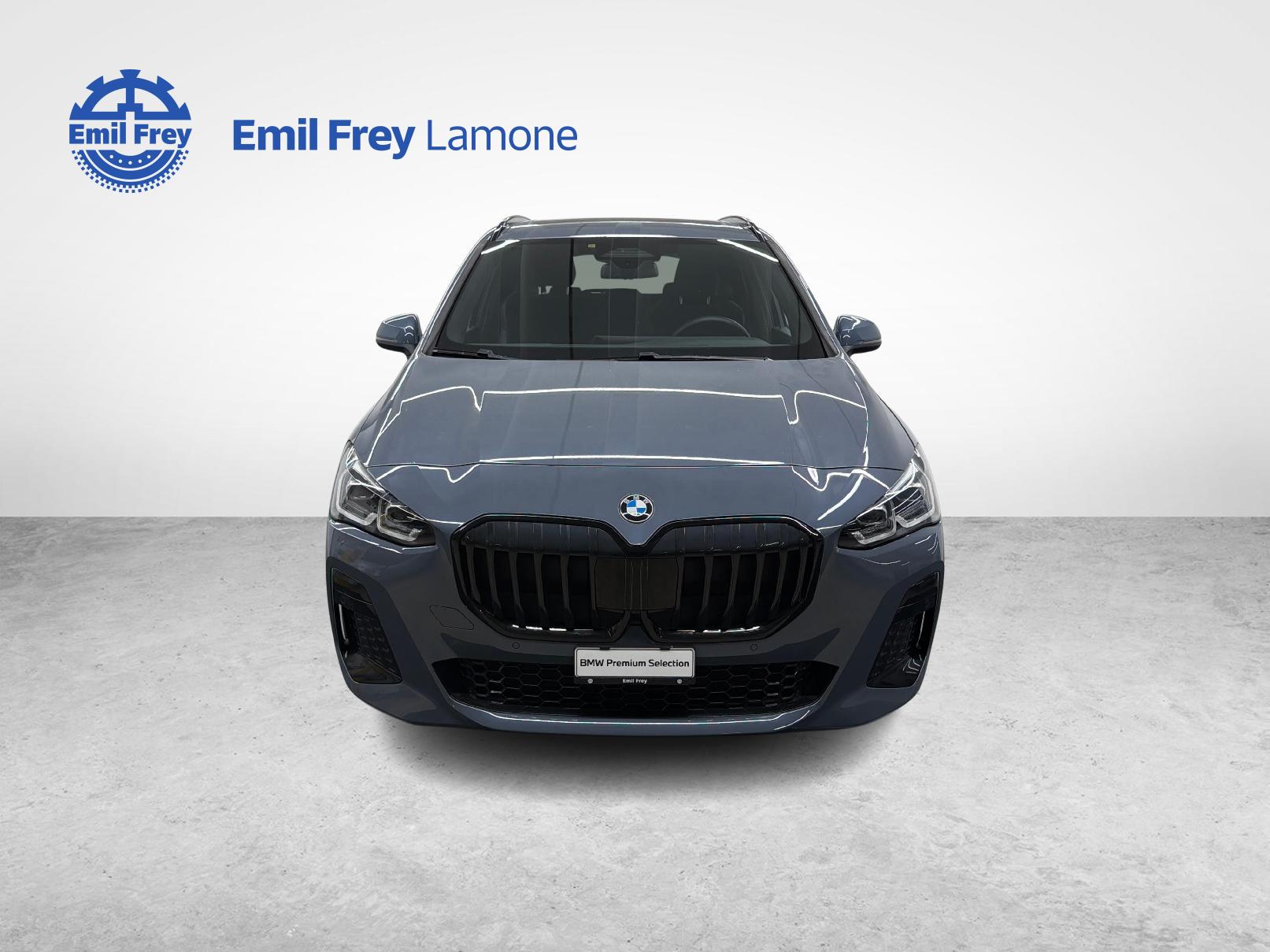 BMW 218i Active Tourer-image-8