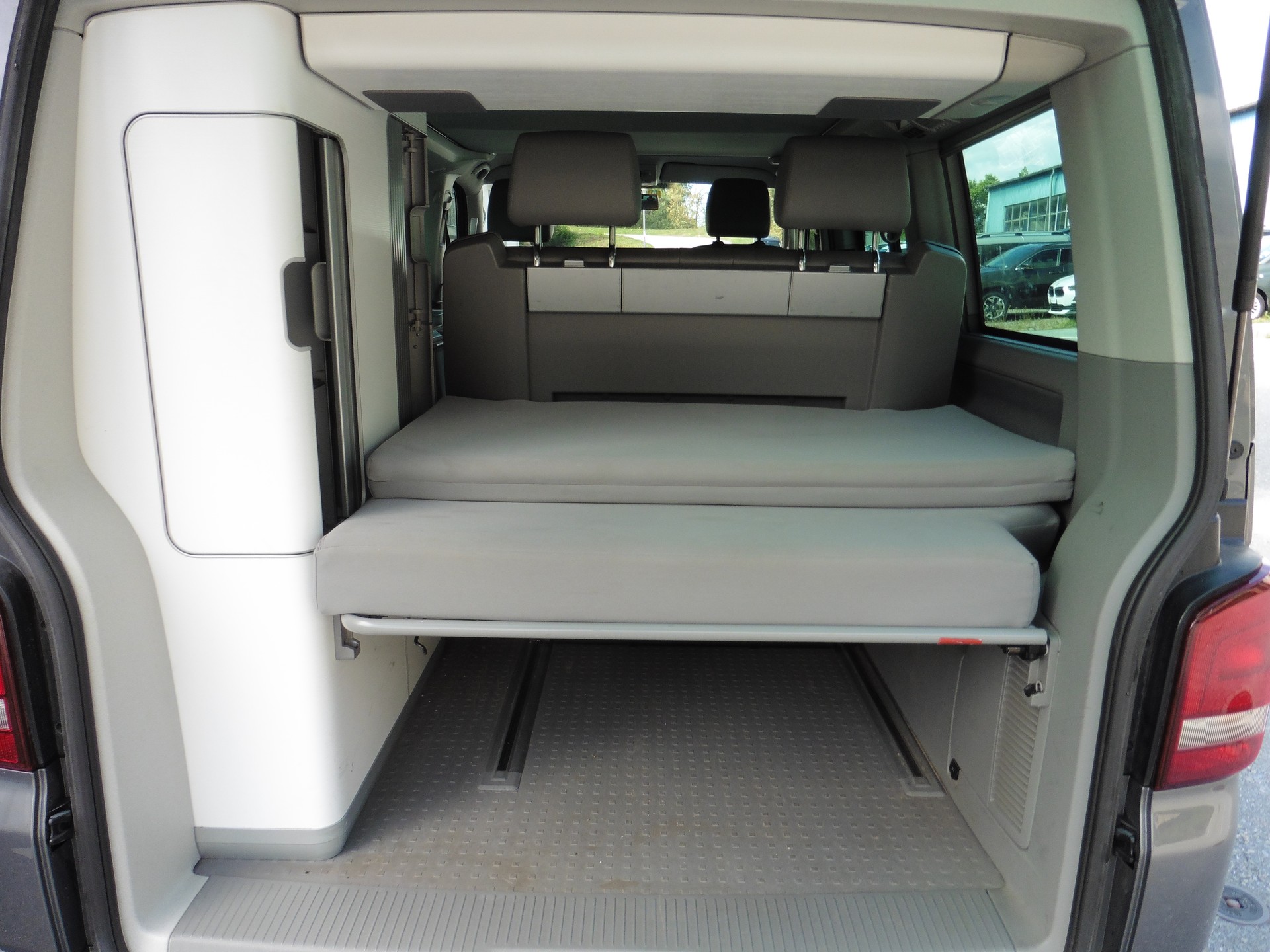 VW T5 California 2.0 TDI Comfortline Travel 4Motion DSG-image-28