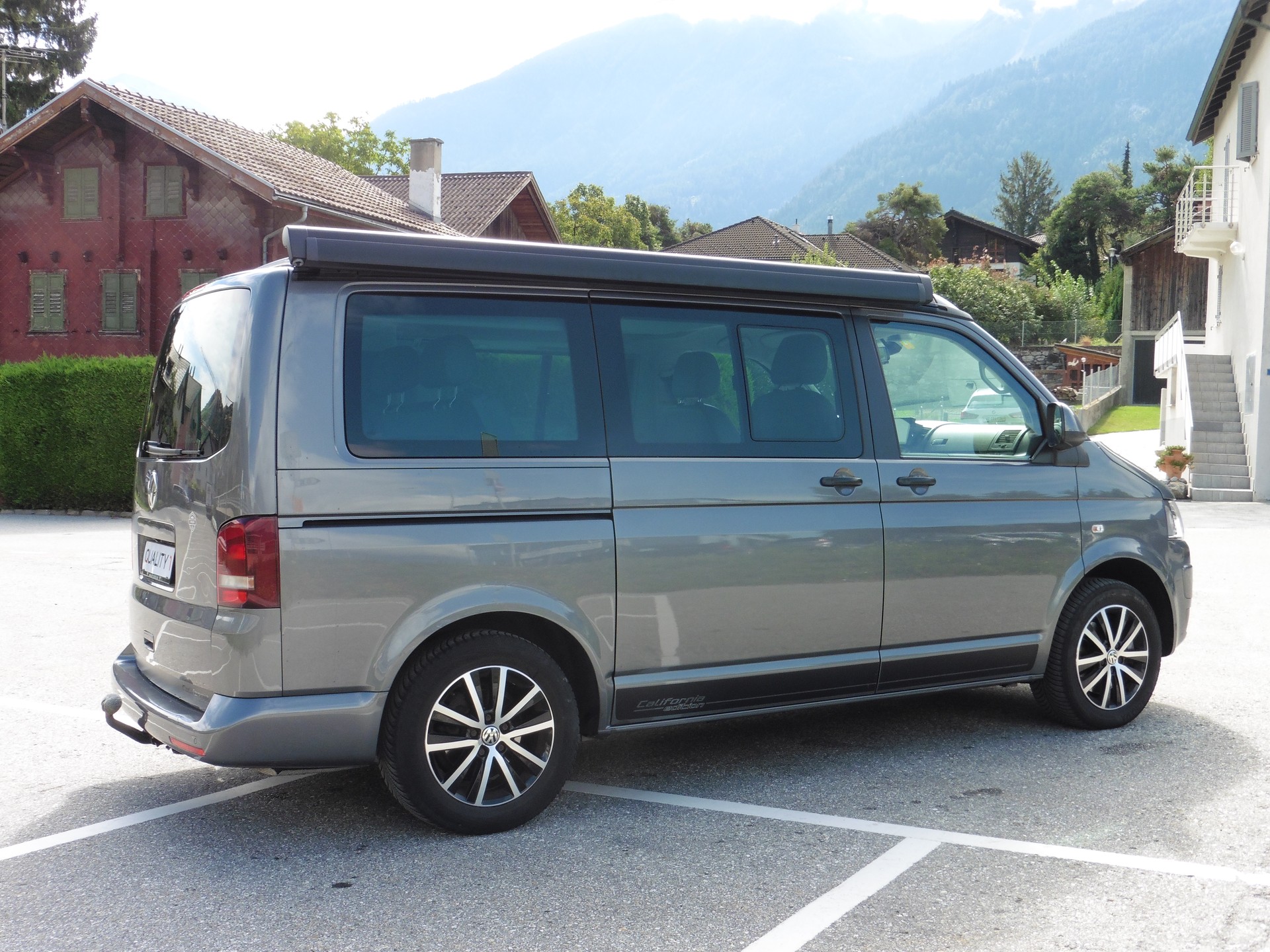 VW T5 California 2.0 TDI Comfortline Travel 4Motion DSG-image-10