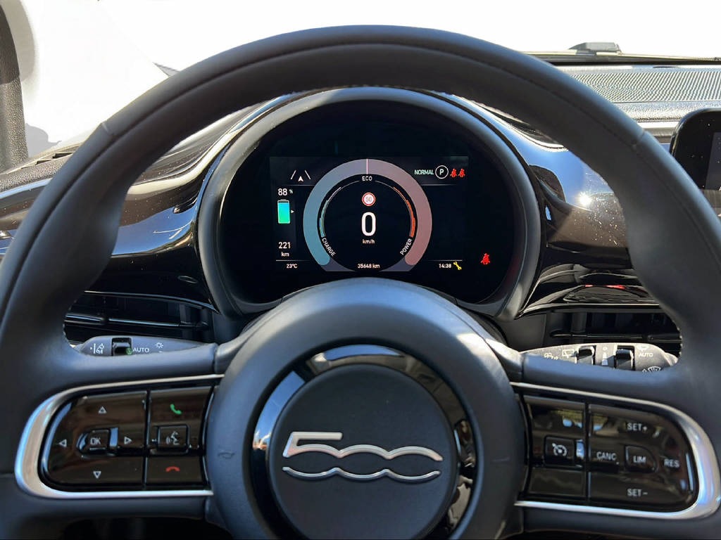 FIAT 500 electric 87kW Icon-image-6
