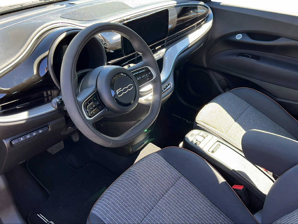 FIAT 500 electric 87kW Icon-image-7