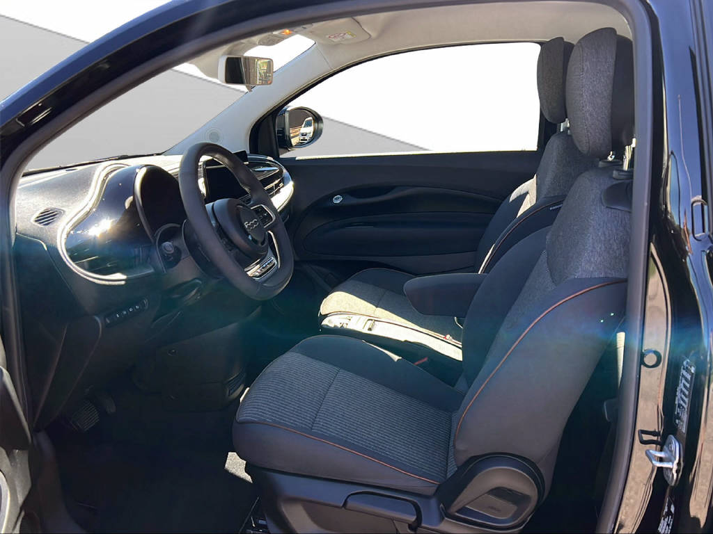 FIAT 500 electric 87kW Icon-image-10