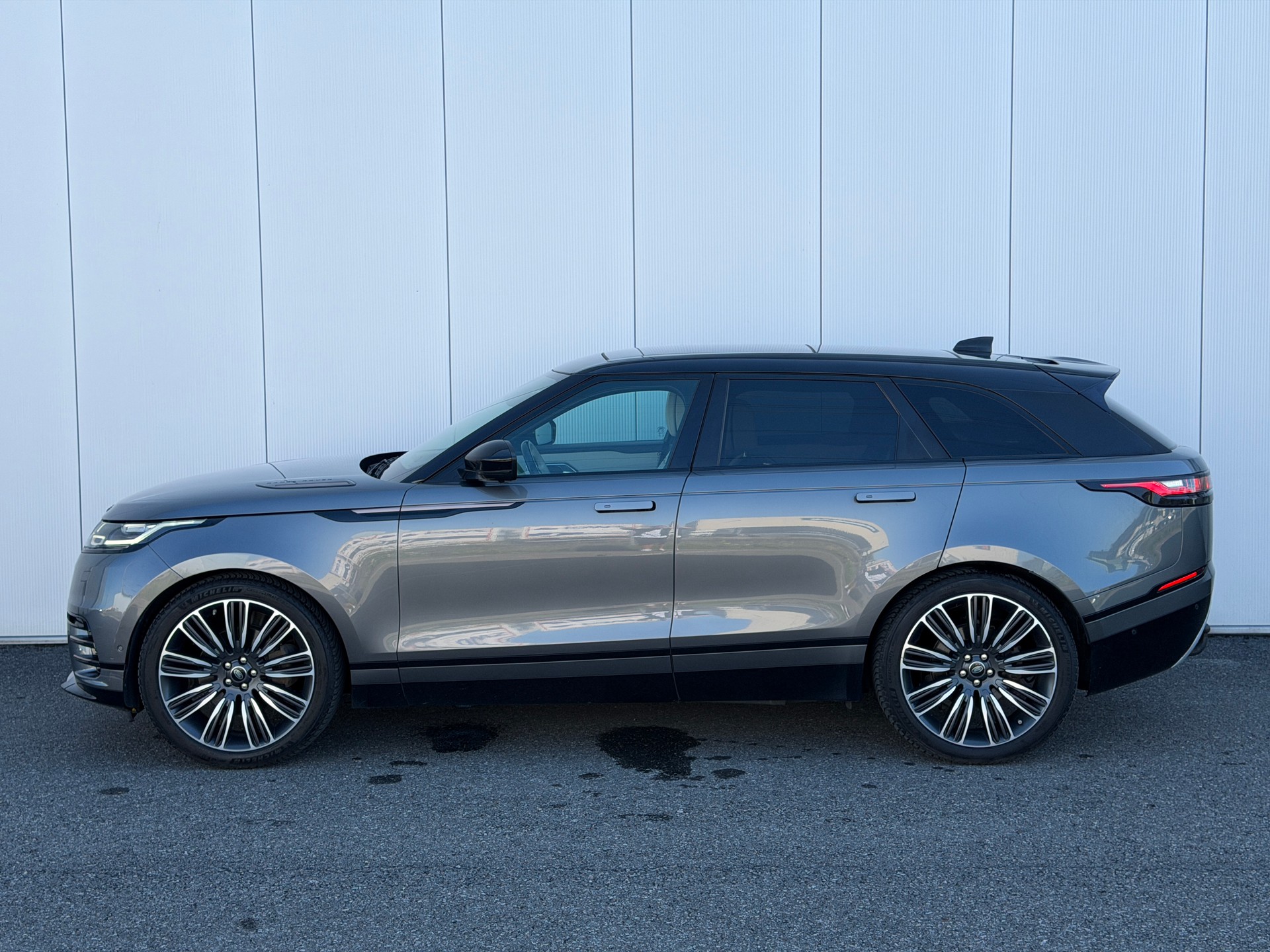 LAND ROVER Range Rover Velar R-Dynamic D 300 HSE Automatic FIRST EDITION ***AHK***-image-6