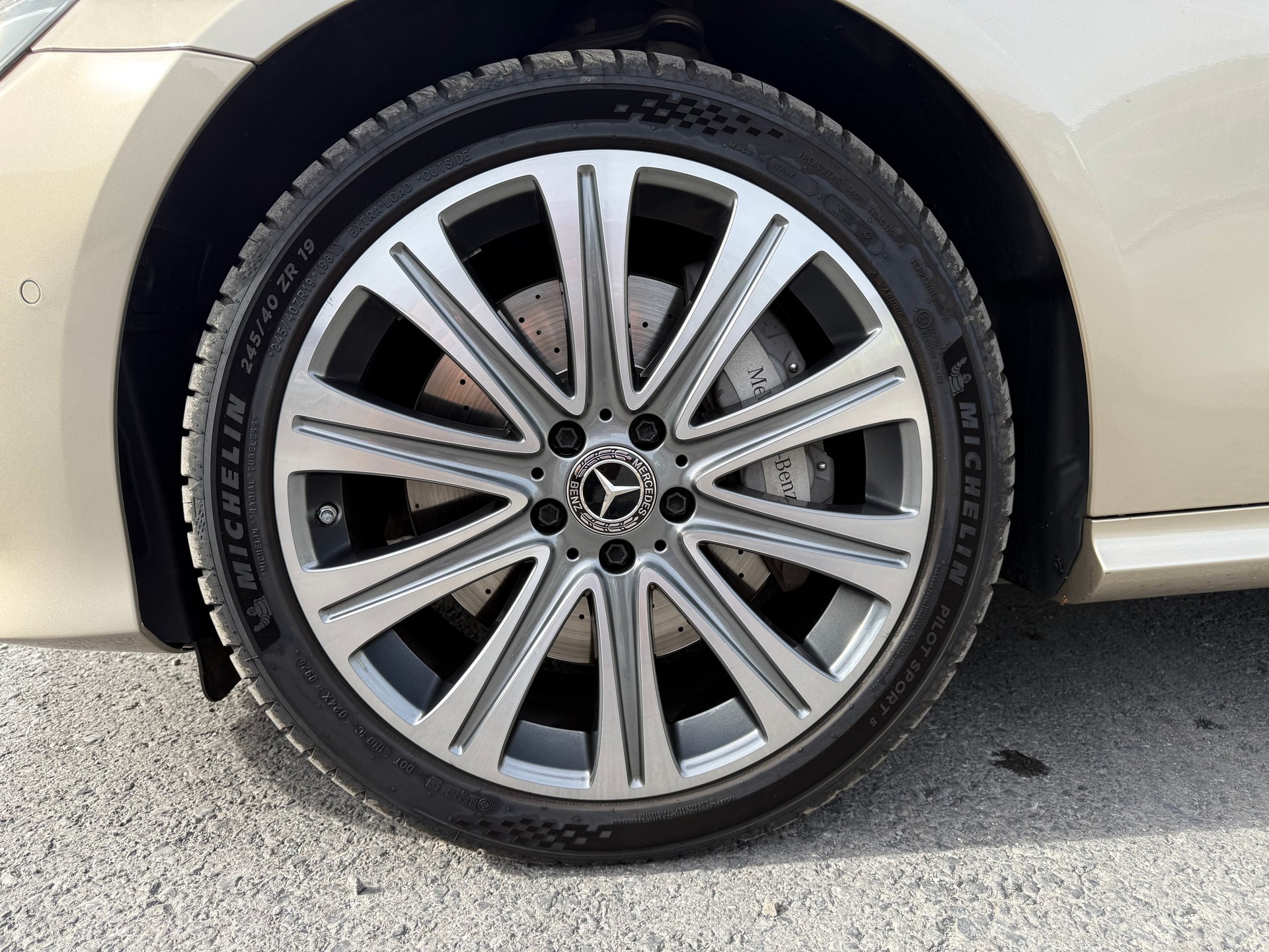 MERCEDES-BENZ E 400 Avantgarde 4matic-image-4