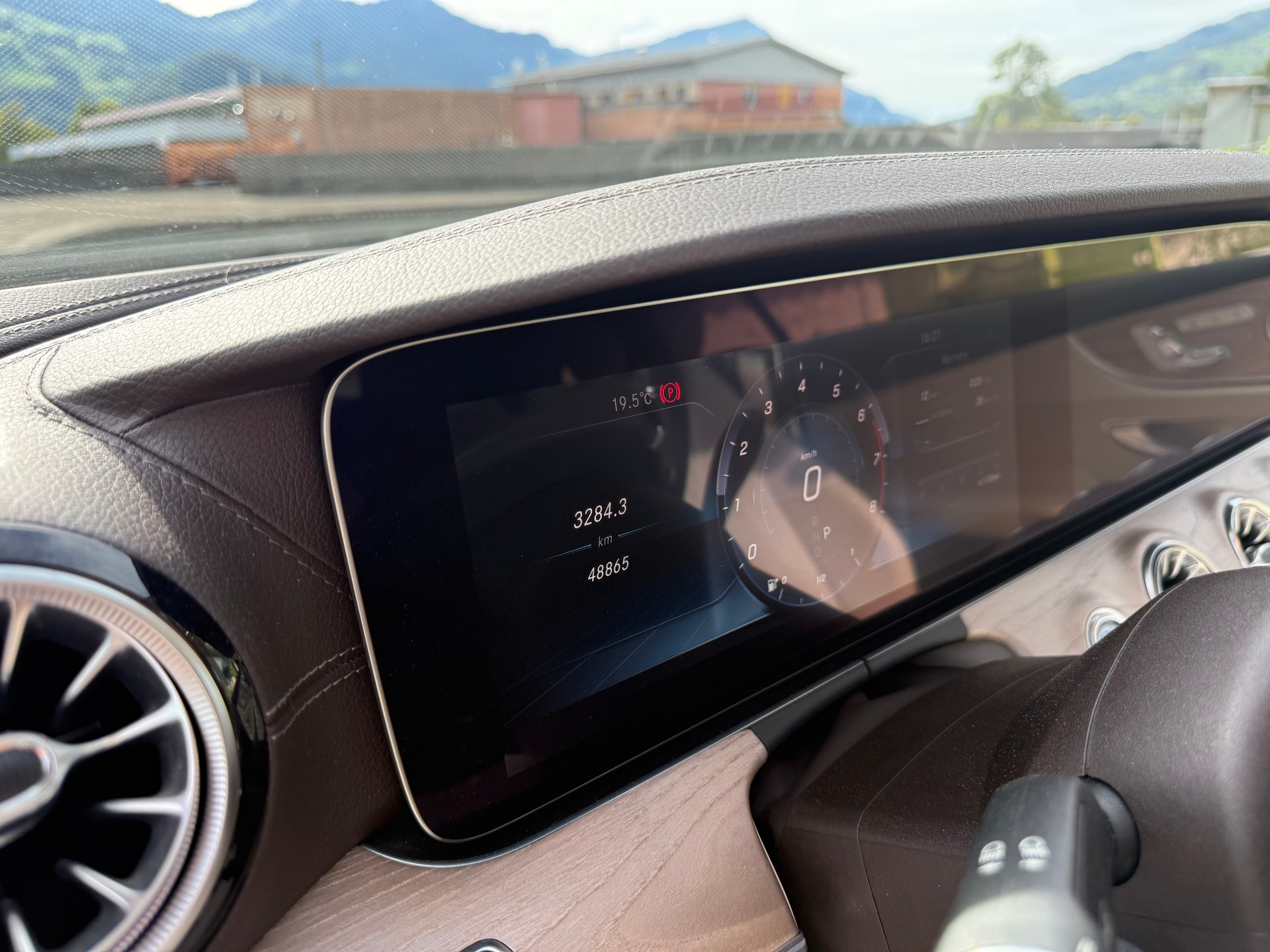 MERCEDES-BENZ E 400 Avantgarde 4matic-image-9