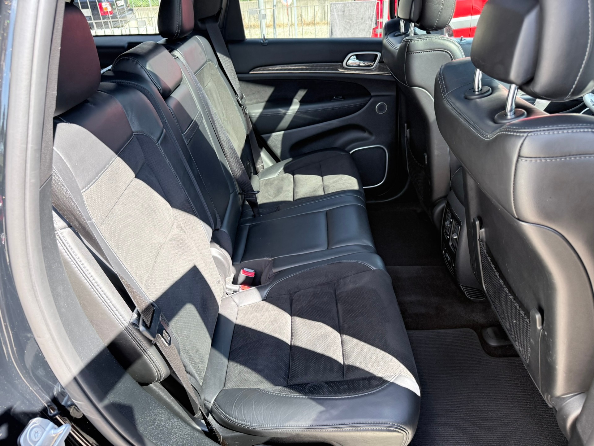 JEEP Grand Cherokee 6.2 V8 HEMI Trackhawk Automatic-image-26