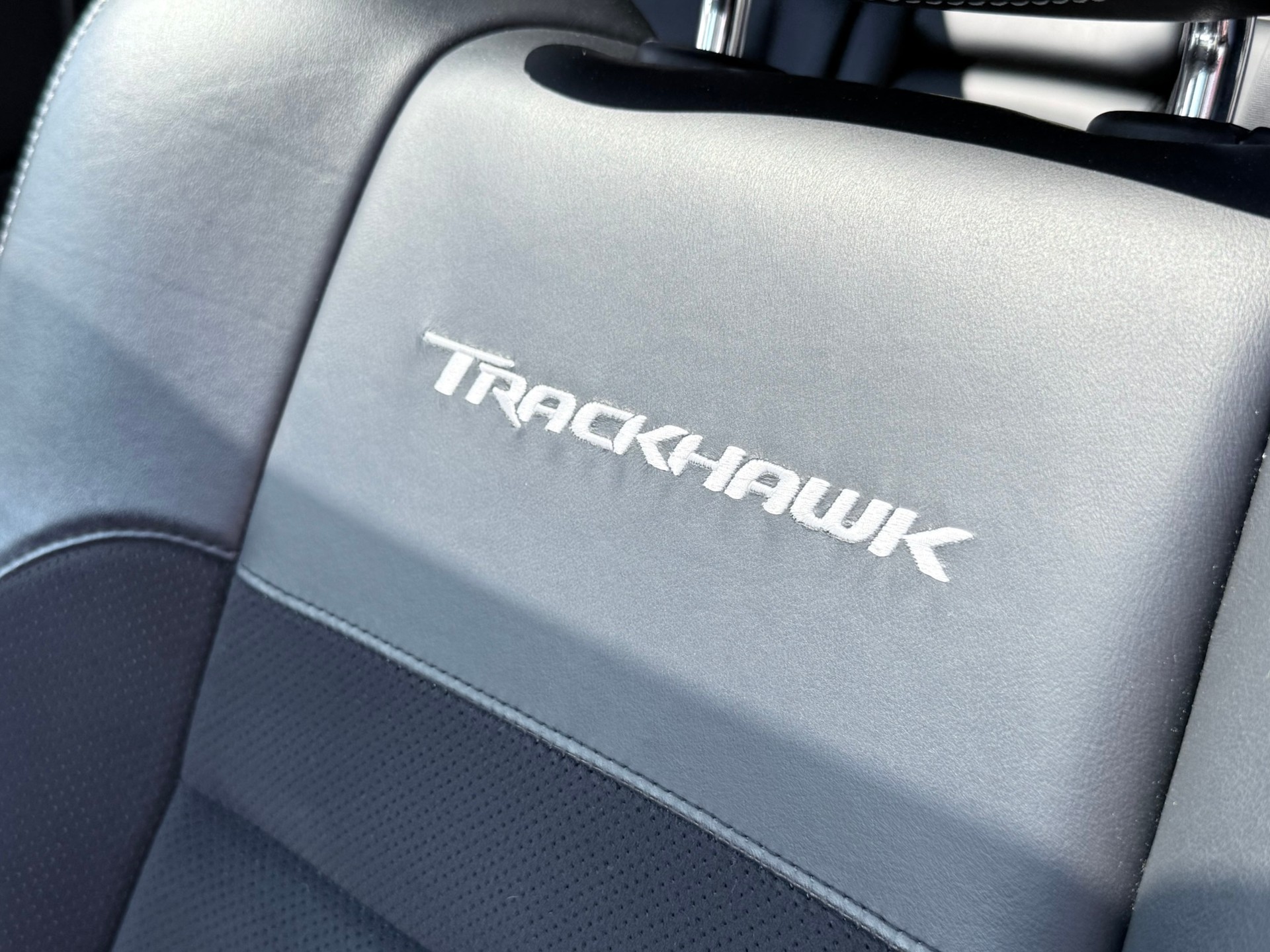 JEEP Grand Cherokee 6.2 V8 HEMI Trackhawk Automatic-image-18