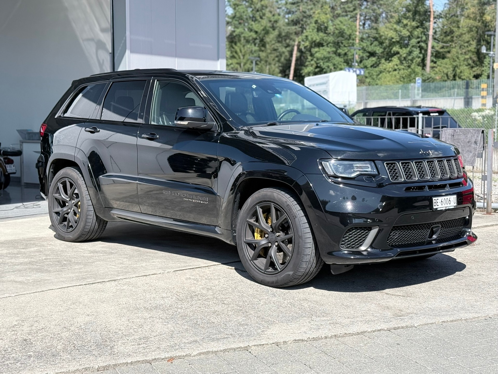 JEEP Grand Cherokee 6.2 V8 HEMI Trackhawk Automatic-image-2