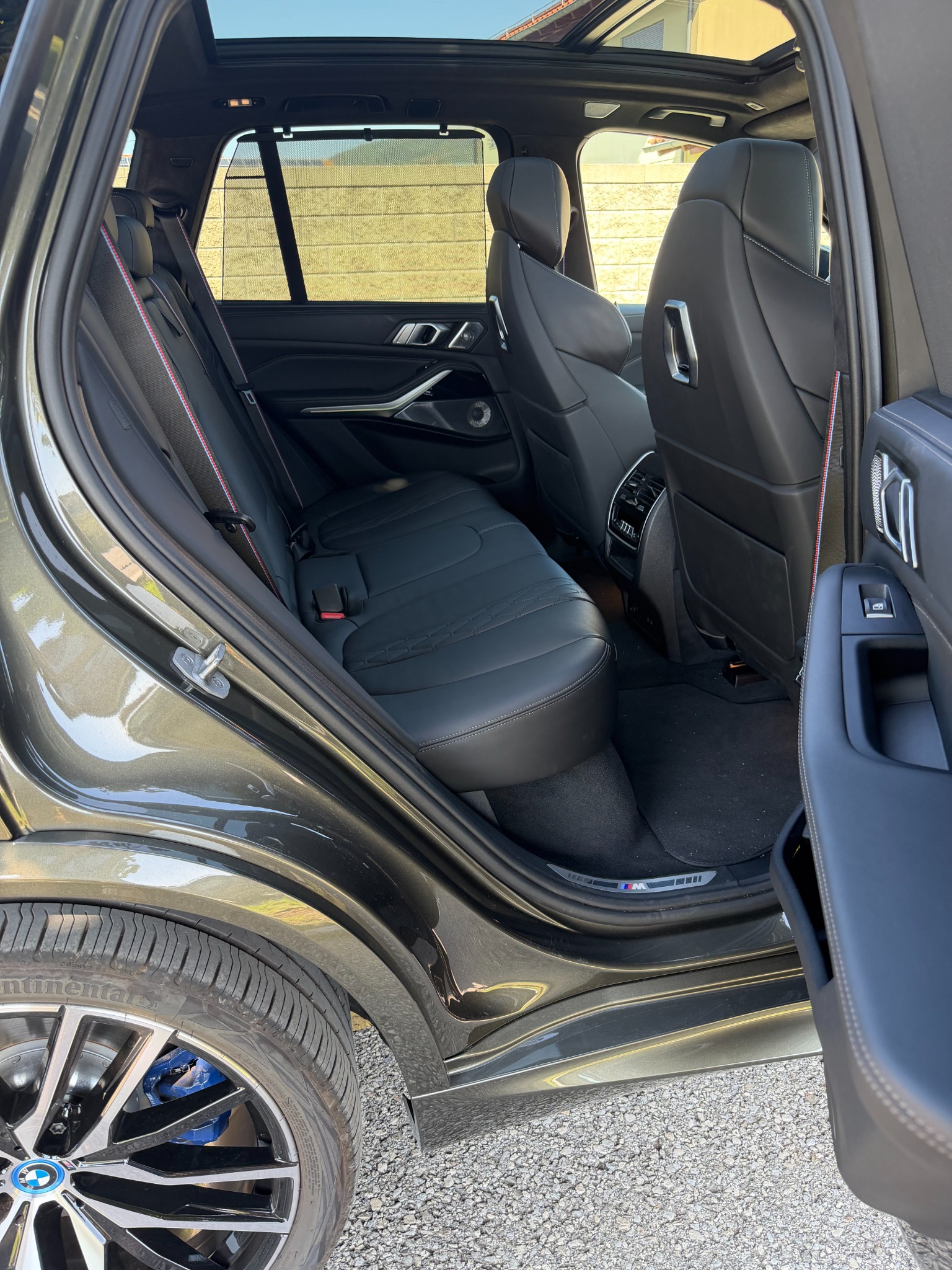 BMW 50e xDrive SAG-image-10
