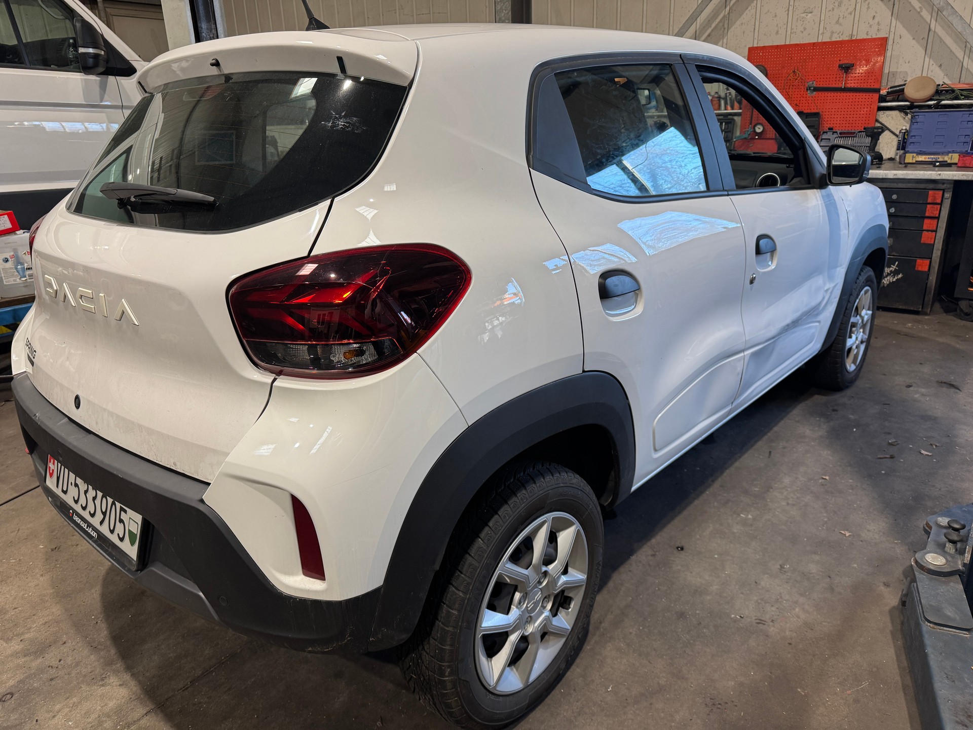 DACIA Spring 27 kWh Expression-image-11