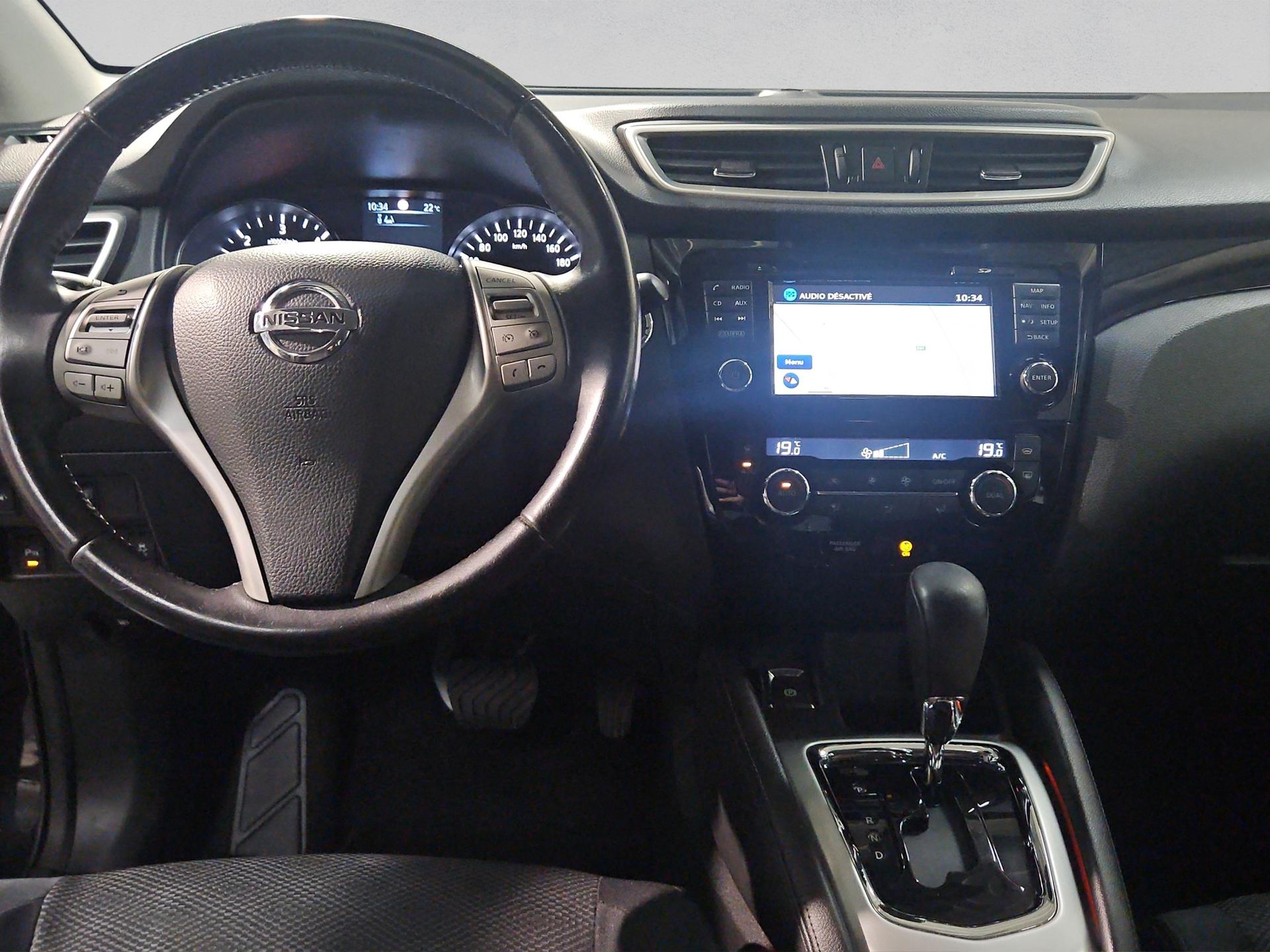 NISSAN Qashqai 1.6 dCi N-Connecta Xtronic CVT-image-13