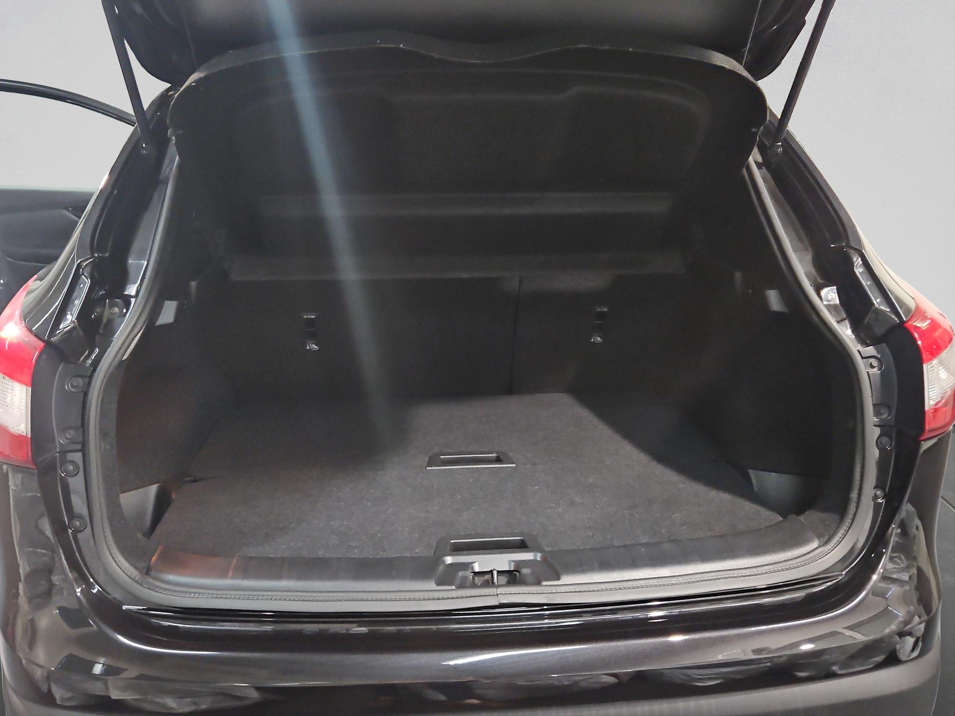NISSAN Qashqai 1.6 dCi N-Connecta Xtronic CVT-image-15