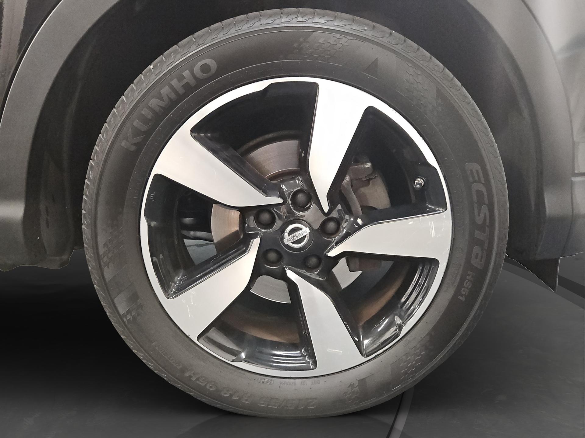 NISSAN Qashqai 1.6 dCi N-Connecta Xtronic CVT-image-17
