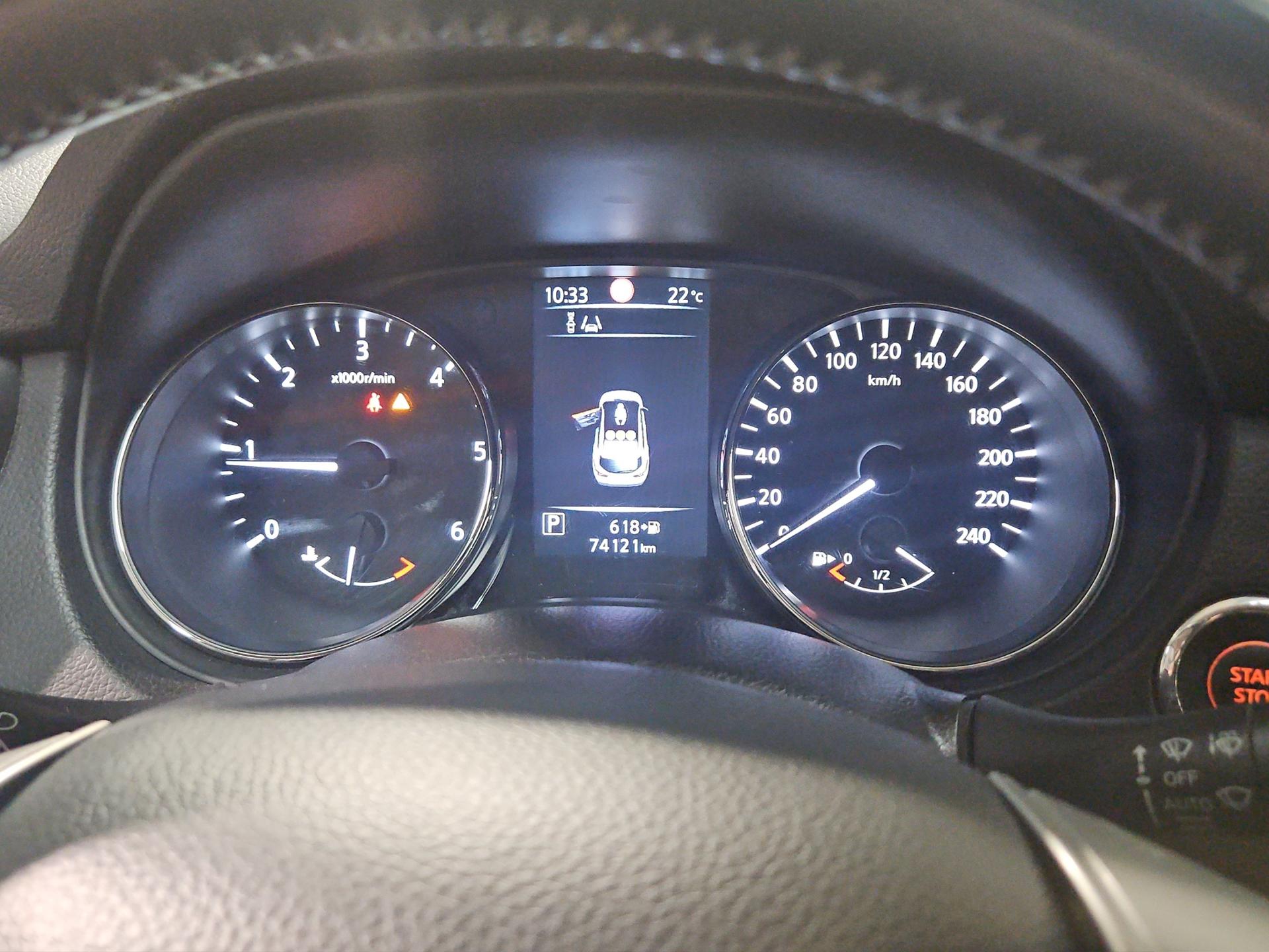 NISSAN Qashqai 1.6 dCi N-Connecta Xtronic CVT-image-10