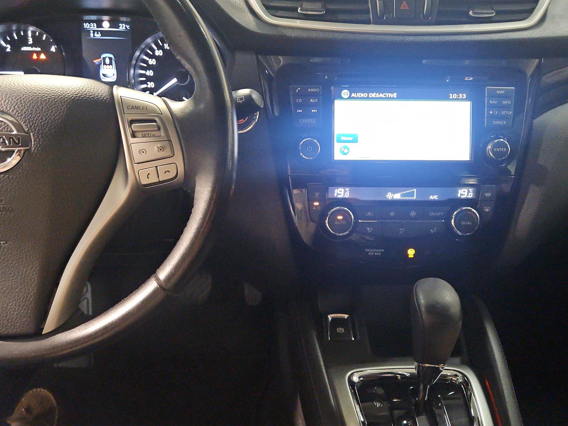 NISSAN Qashqai 1.6 dCi N-Connecta Xtronic CVT-image-11