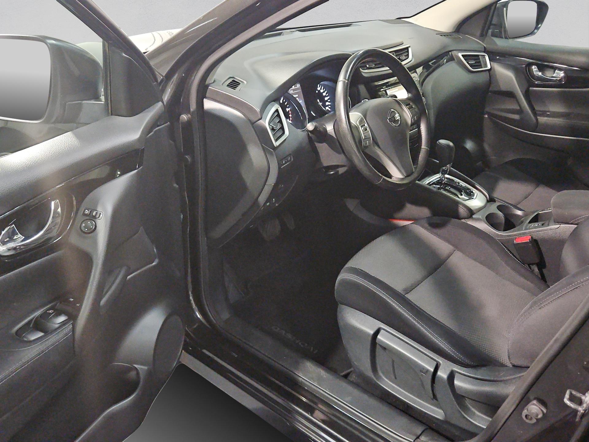 NISSAN Qashqai 1.6 dCi N-Connecta Xtronic CVT-image-22