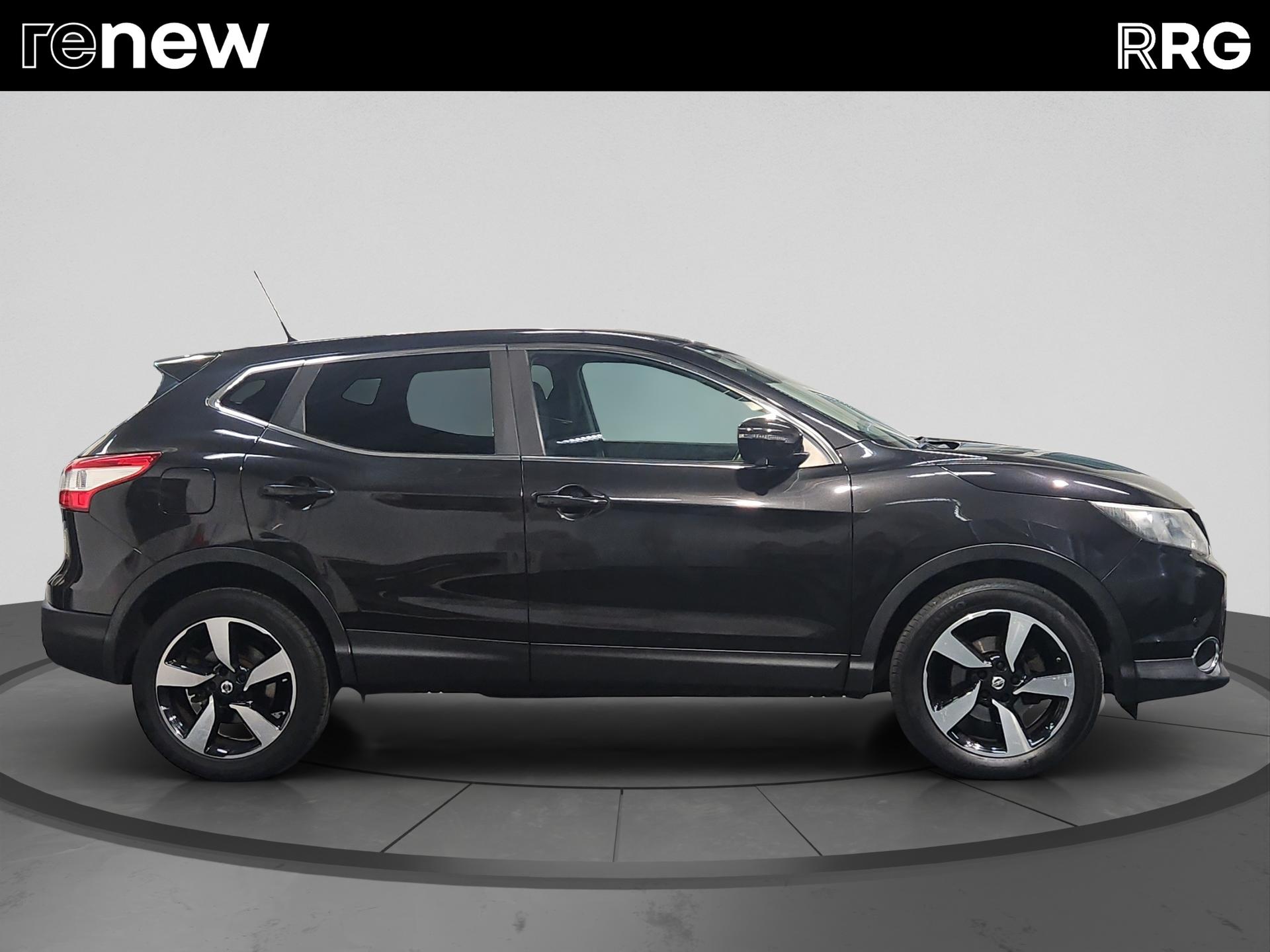 NISSAN Qashqai 1.6 dCi N-Connecta Xtronic CVT-image-1