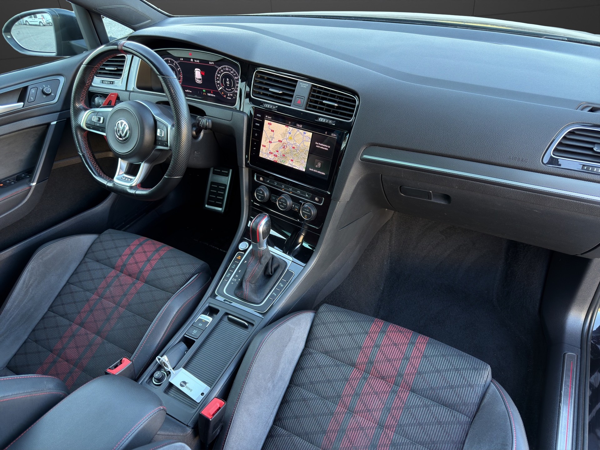 VW Golf 2.0 TSI GTI TCR DSG-image-21