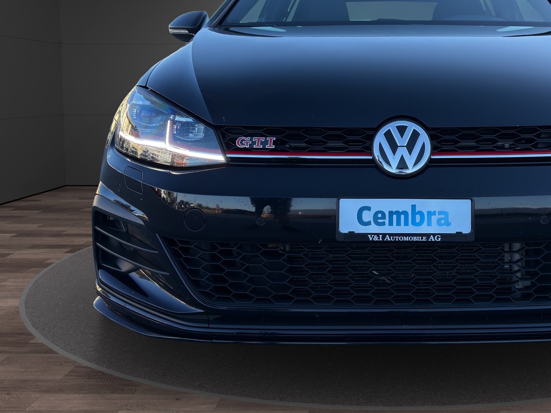 VW Golf 2.0 TSI GTI TCR DSG-image-8