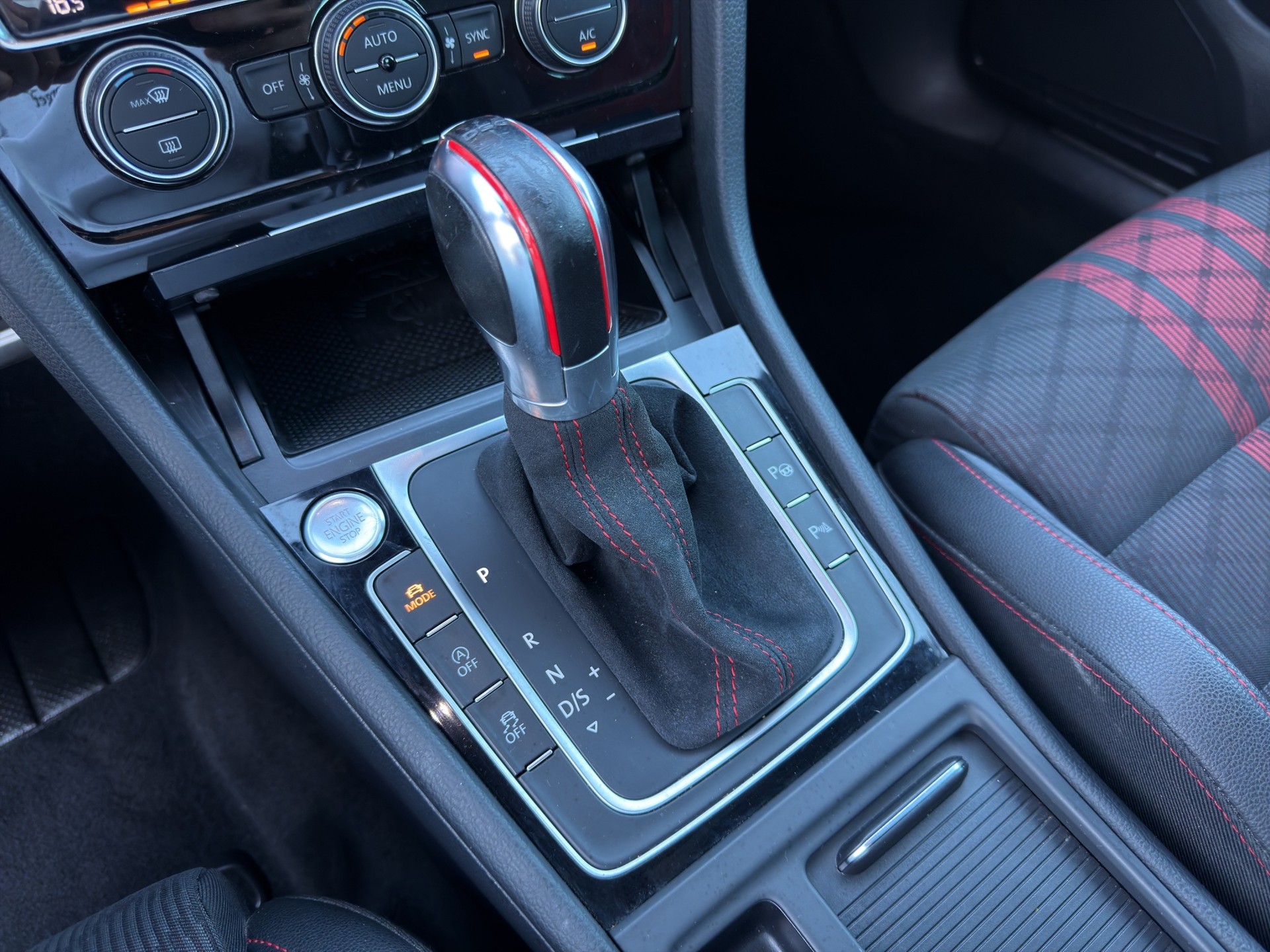 VW Golf 2.0 TSI GTI TCR DSG-image-20