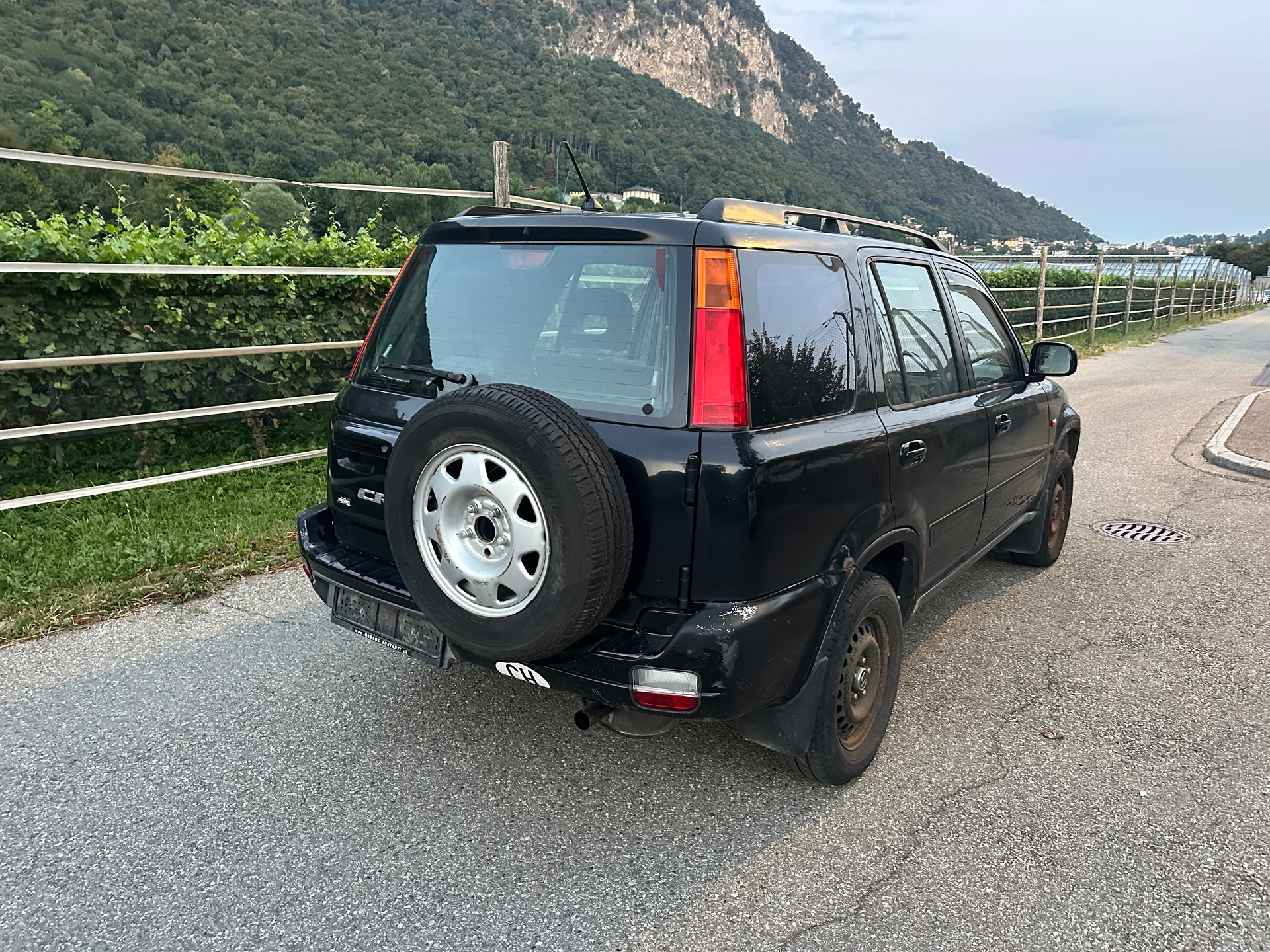 HONDA CR-V 2.0i 4WD LS-image-0