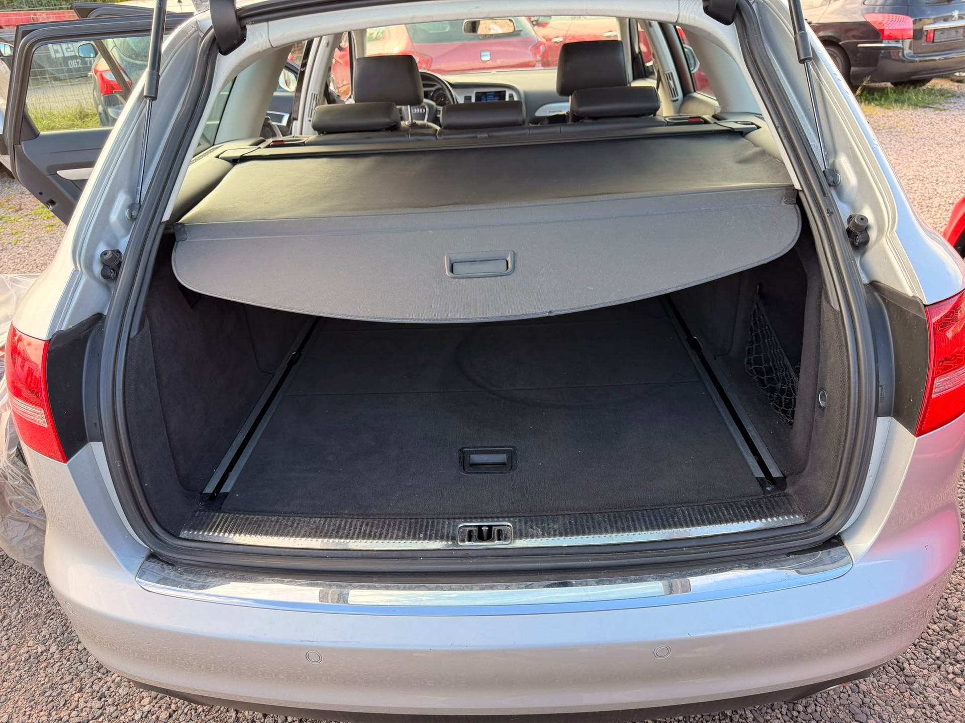 AUDI A6 Avant 3.0 V6 TDI quattro tiptronic-image-9