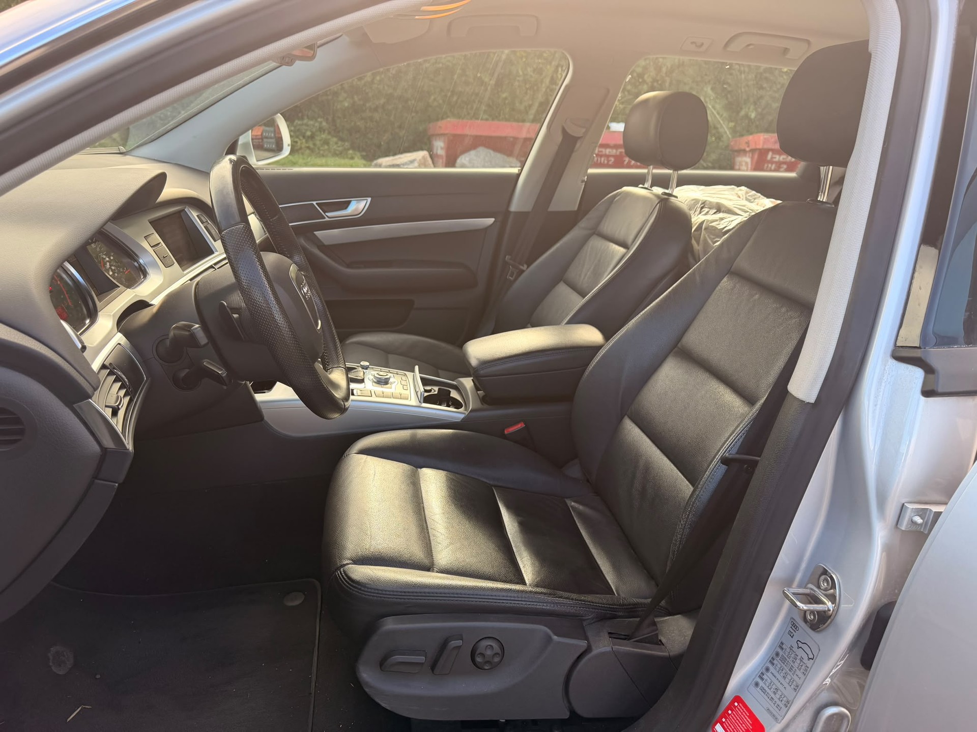 AUDI A6 Avant 3.0 V6 TDI quattro tiptronic-image-7