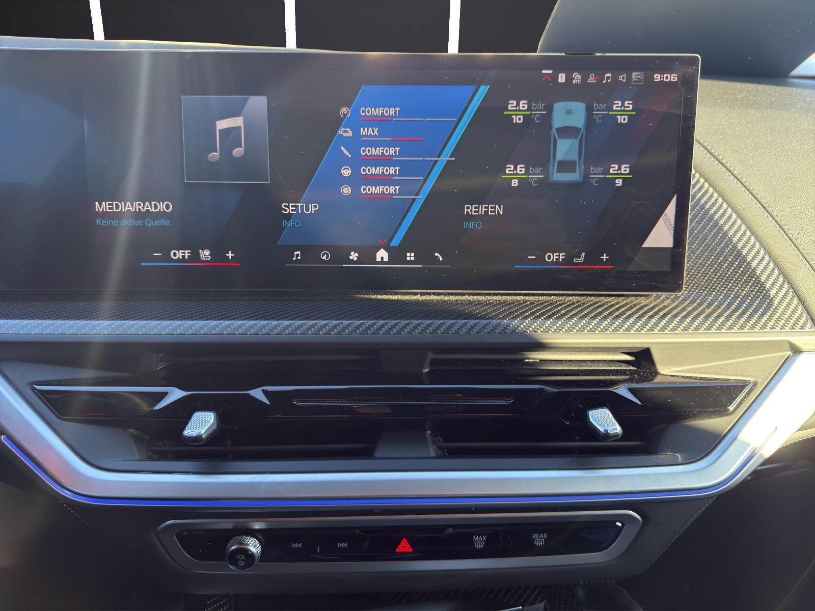 BMW XM G09 50e Plug-in Hybrid-image-13