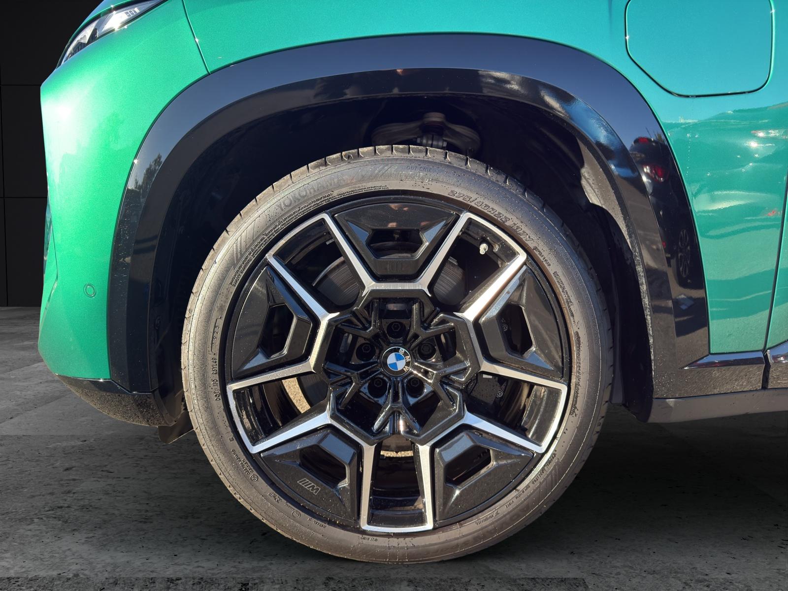 BMW XM G09 50e Plug-in Hybrid-image-7