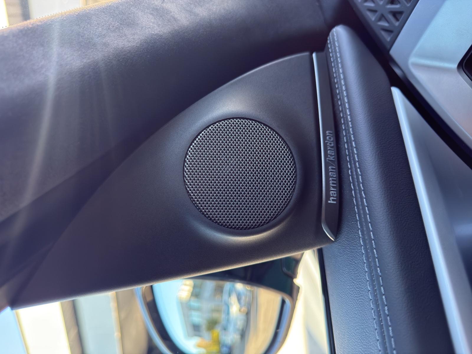 BMW XM G09 50e Plug-in Hybrid-image-16