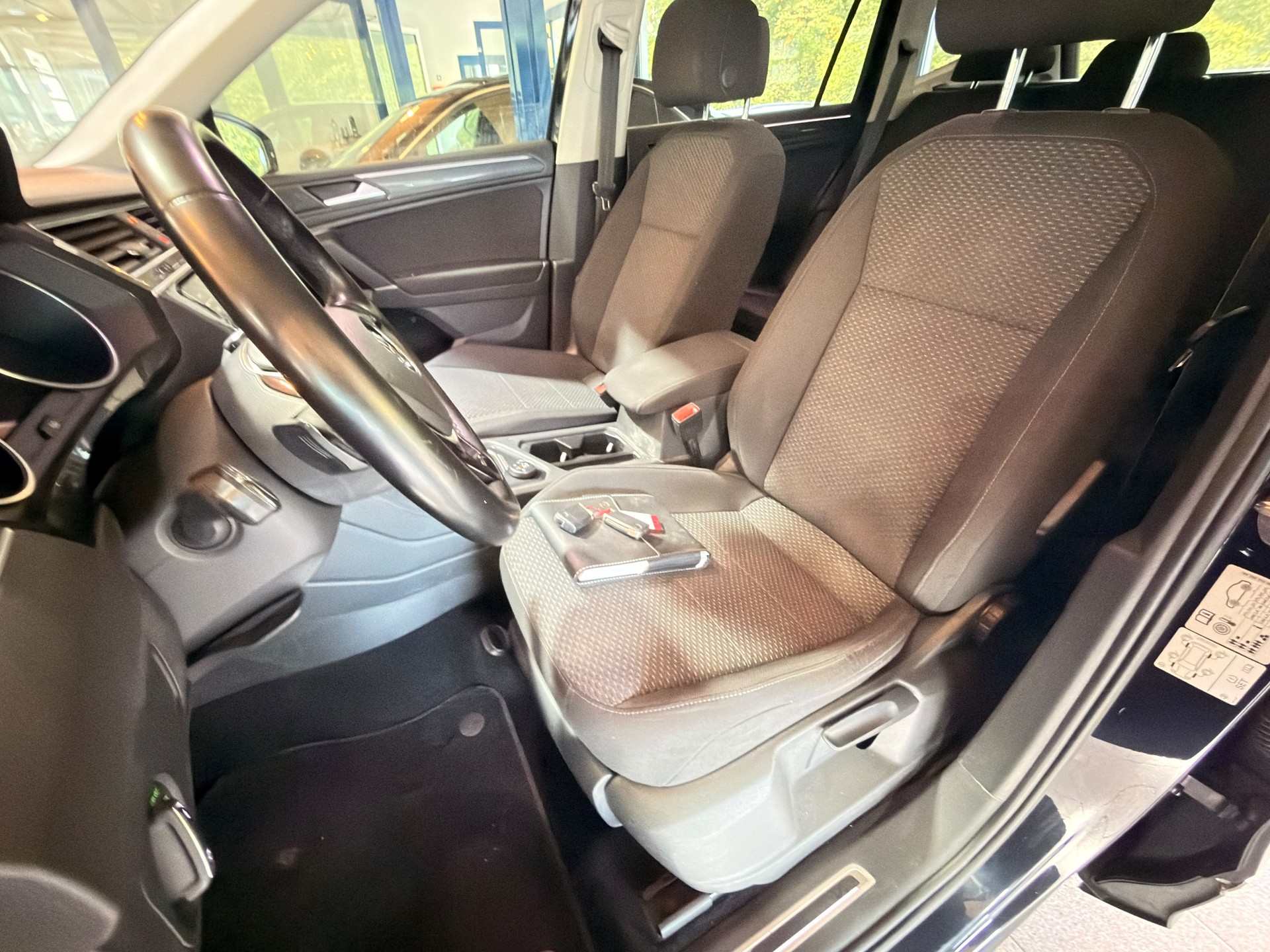 VW Tiguan Allspace 2.0 TDI SCR Highline 4Motion DSG-image-4