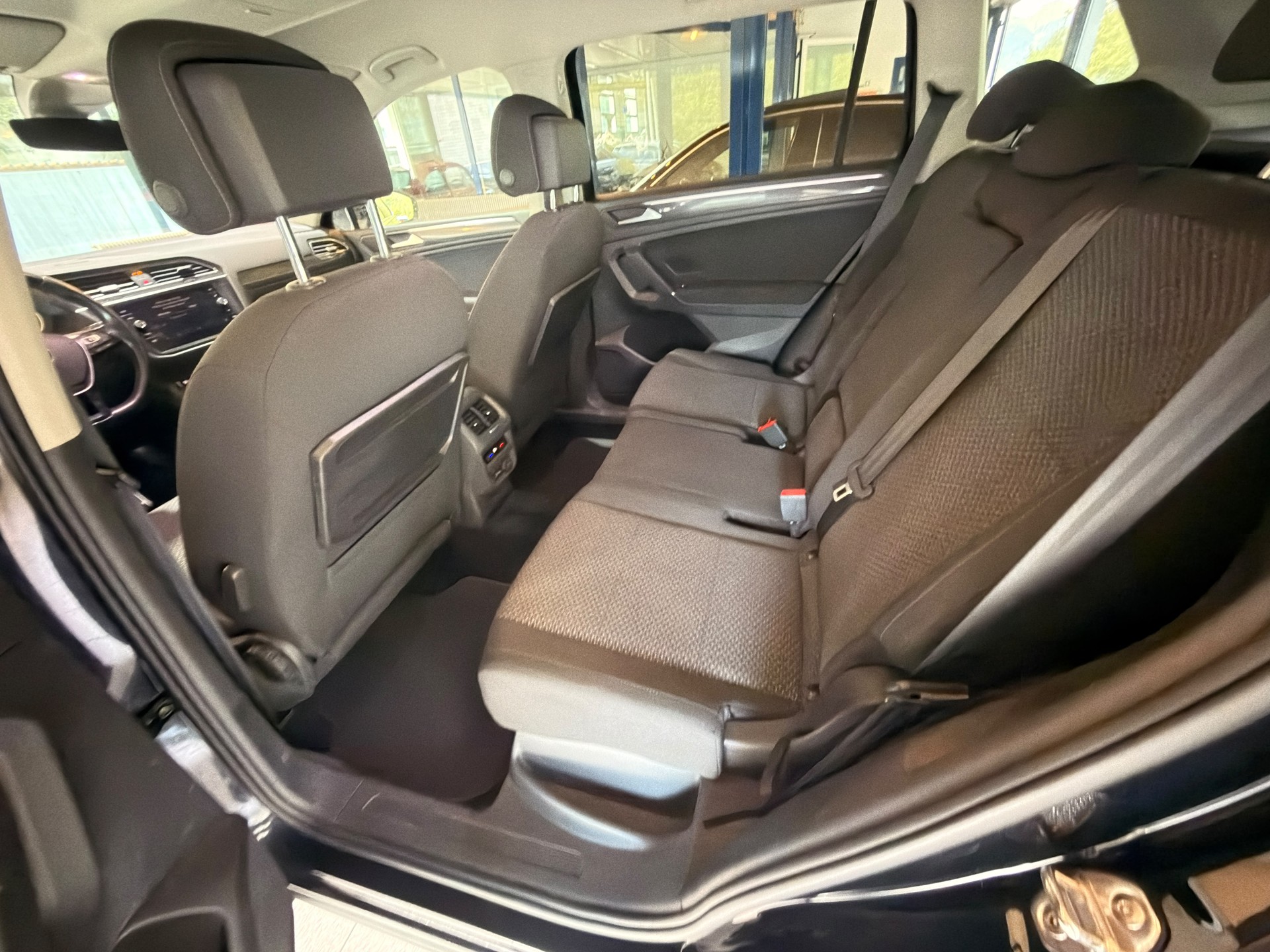 VW Tiguan Allspace 2.0 TDI SCR Highline 4Motion DSG-image-5
