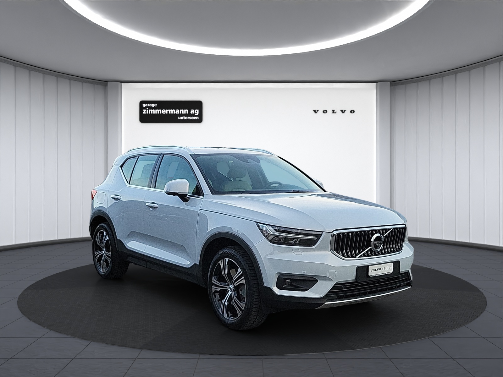 VOLVO XC40 1.5 T5 PiH Inscription-image-2