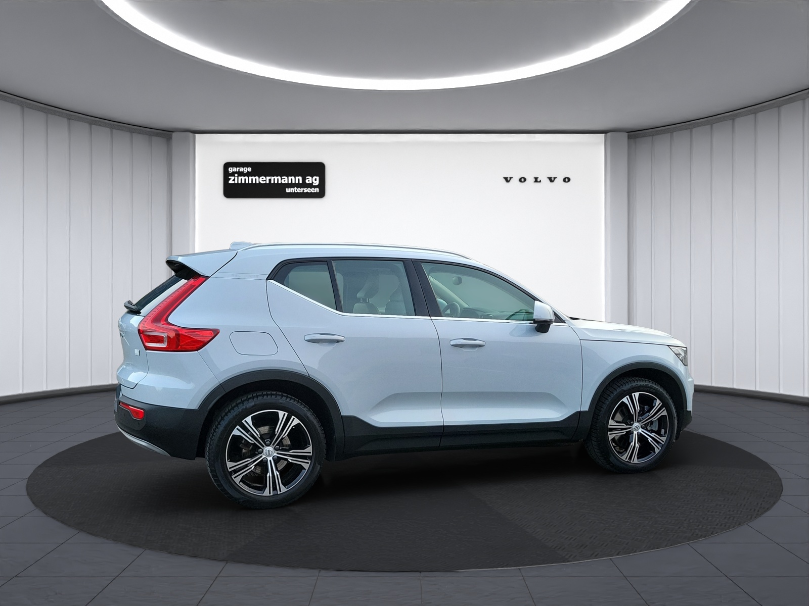 VOLVO XC40 1.5 T5 PiH Inscription-image-5