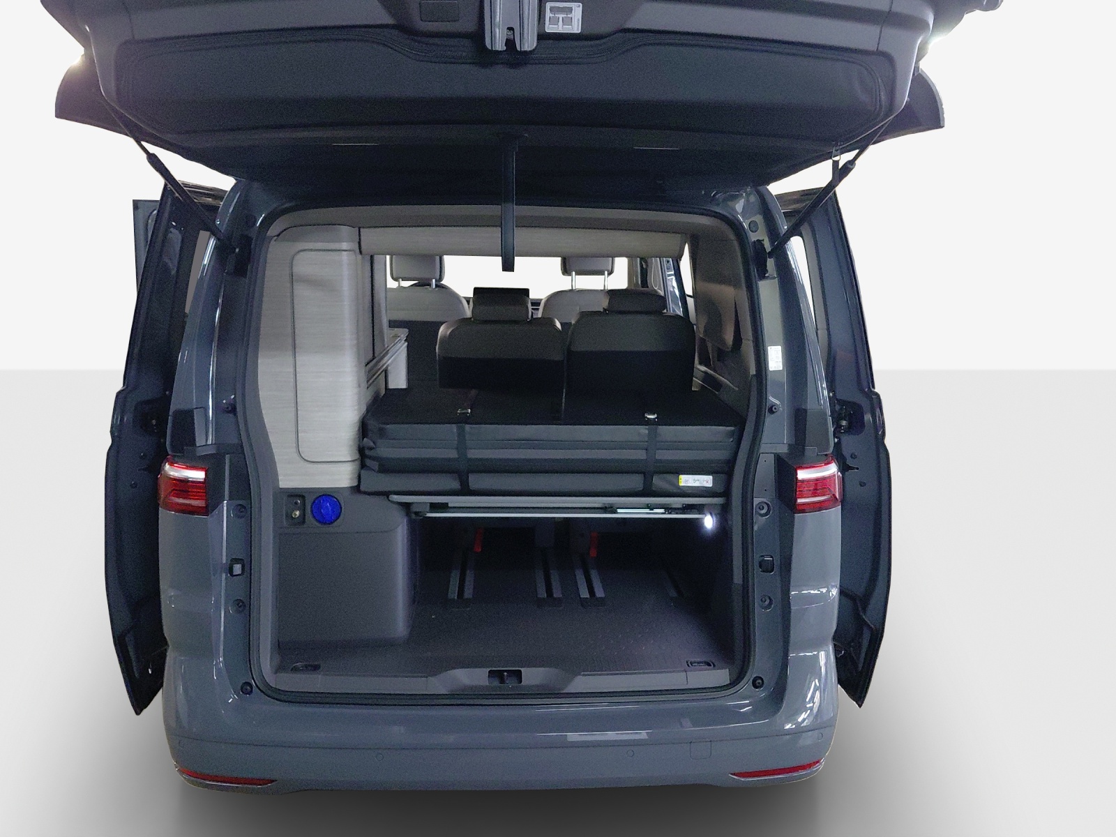 VW California eHybrid Beach Ocean 4Motion-image-12
