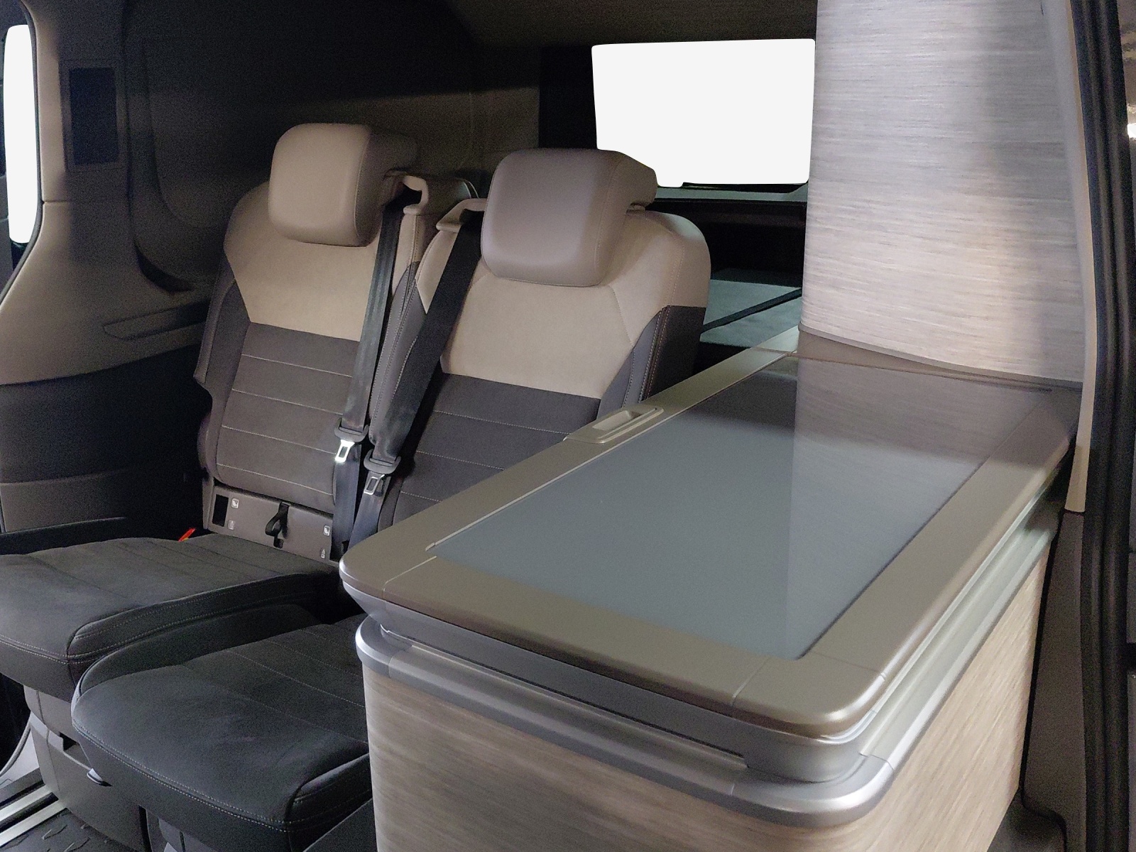 VW California eHybrid Beach Ocean 4Motion-image-11