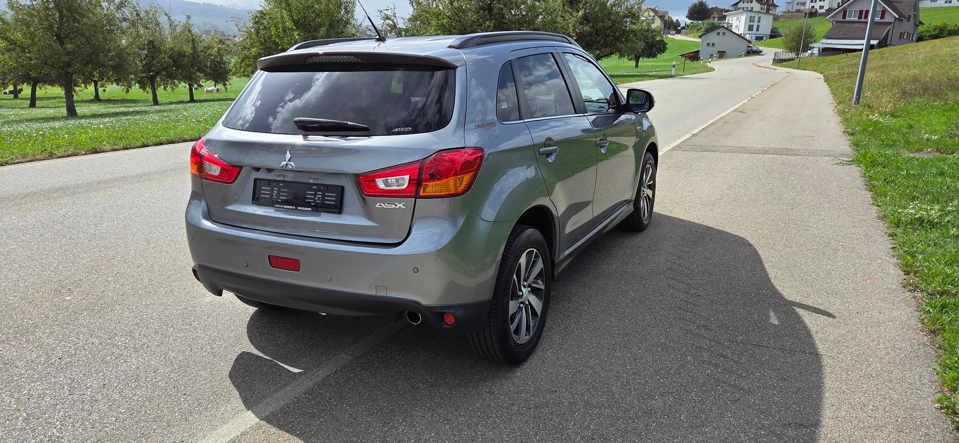 MITSUBISHI ASX 1.8 DID Celebration 300K 4WD-showroom-element-2